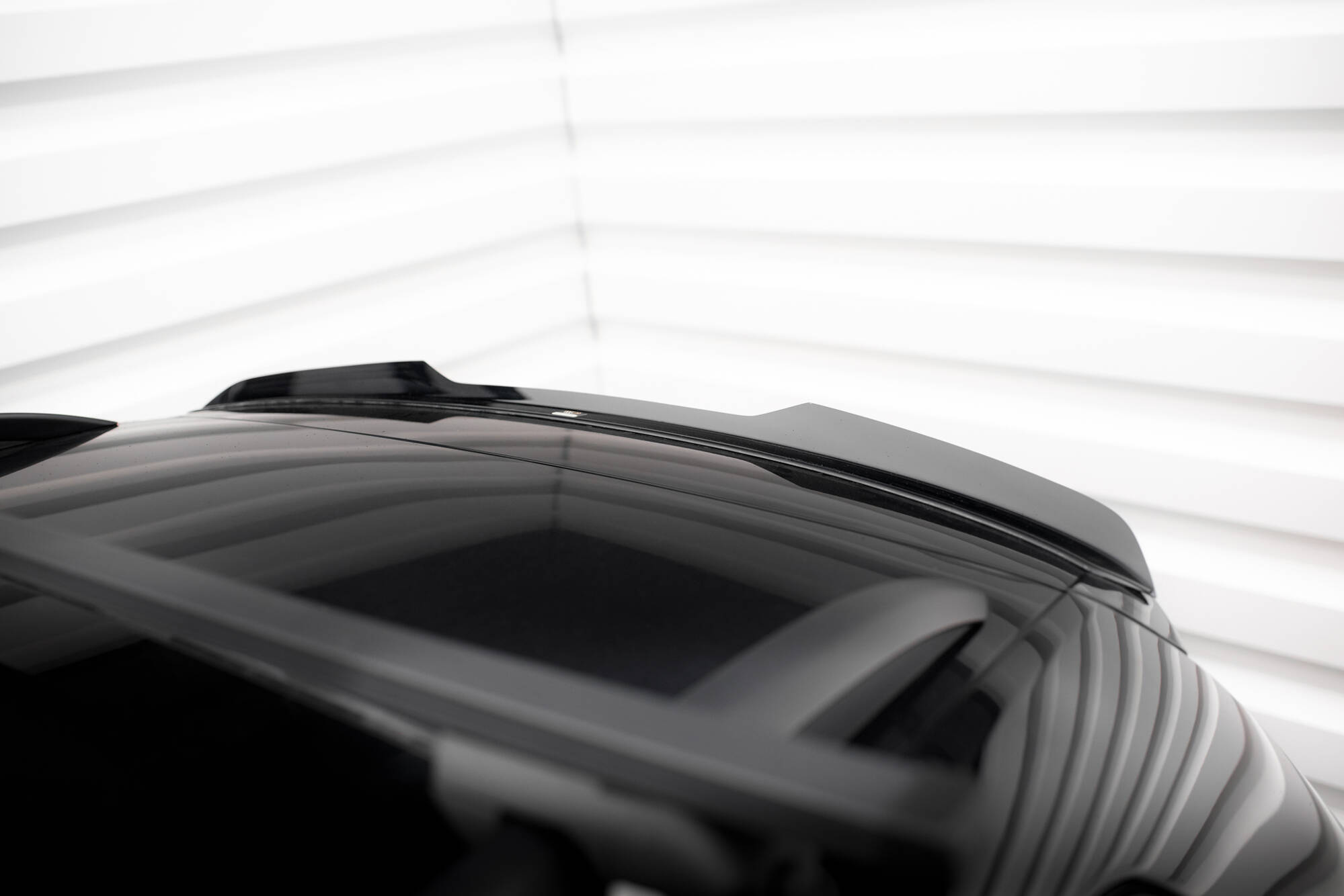 pol_po_Spoiler-Cap-Volkswagen-Touareg-Mk2-19735_5 pol_po_Spoiler-Cap-Volkswagen-Touareg-Mk2-19735_5