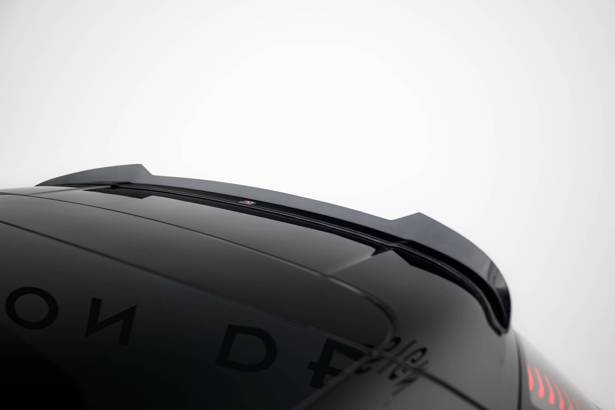 pol_po_Spoiler-Cap-Volvo-EX30-Mk1-21501_6 pol_po_Spoiler-Cap-Volvo-EX30-Mk1-21501_6