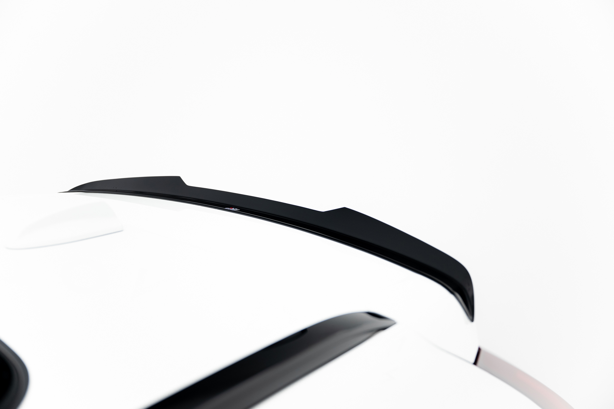 pol_po_Spoiler-Cap-Volvo-XC60-Mk2-R-Design-11739_6 pol_po_Spoiler-Cap-Volvo-XC60-Mk2-R-Design-11739_6