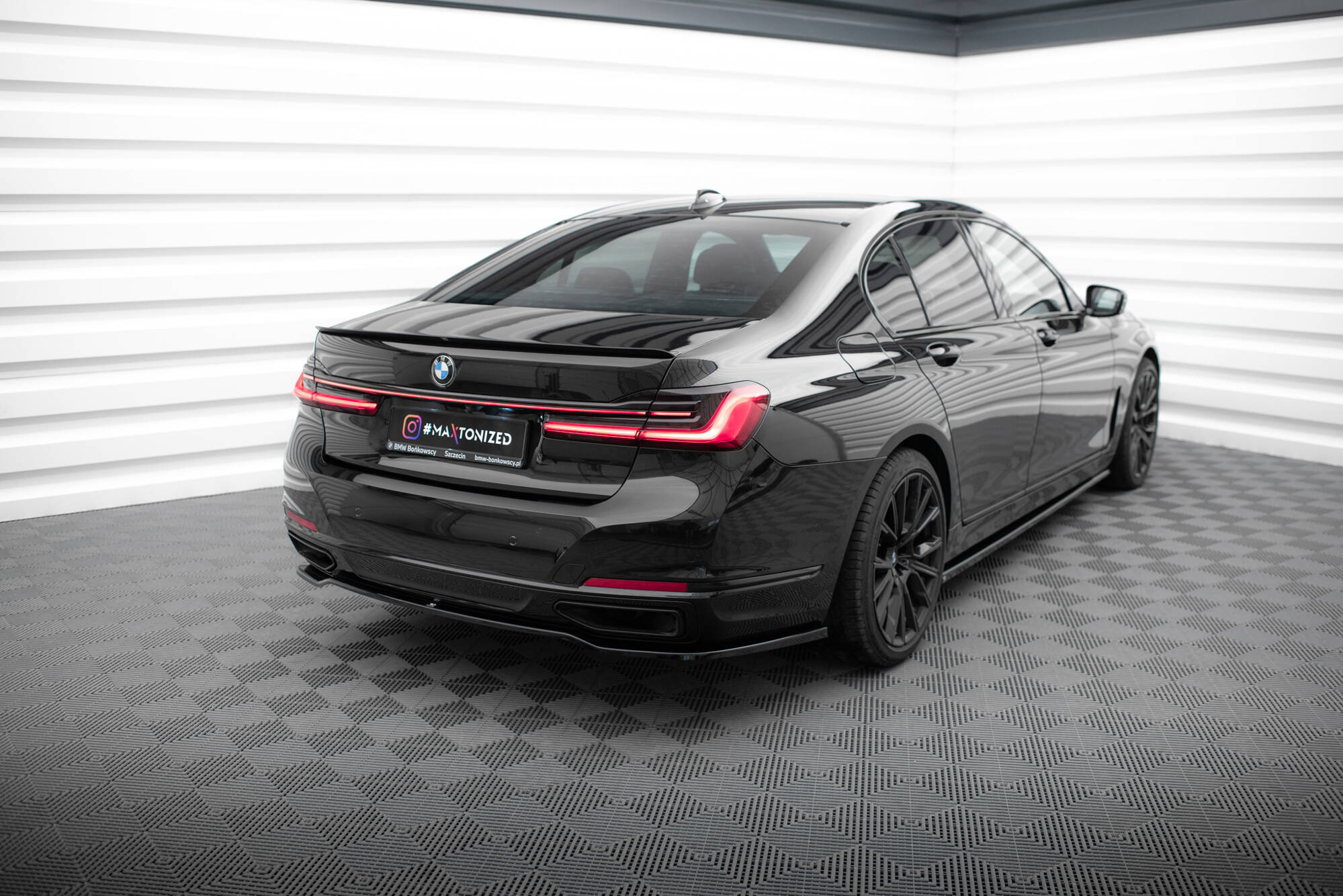 pol_po_Spoiler-Cap-for-BMW-7-G11-G12-12278_2 pol_po_Spoiler-Cap-for-BMW-7-G11-G12-12278_2