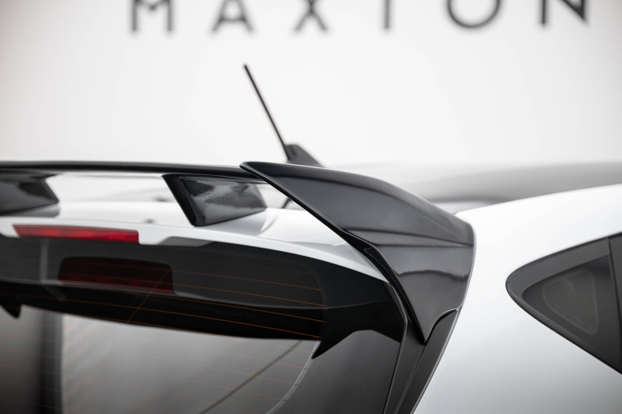 pol_po_Spoiler-Ford-Fiesta-Standard-ST-Line-Mk8-21140_9 pol_po_Spoiler-Ford-Fiesta-Standard-ST-Line-Mk8-21140_9