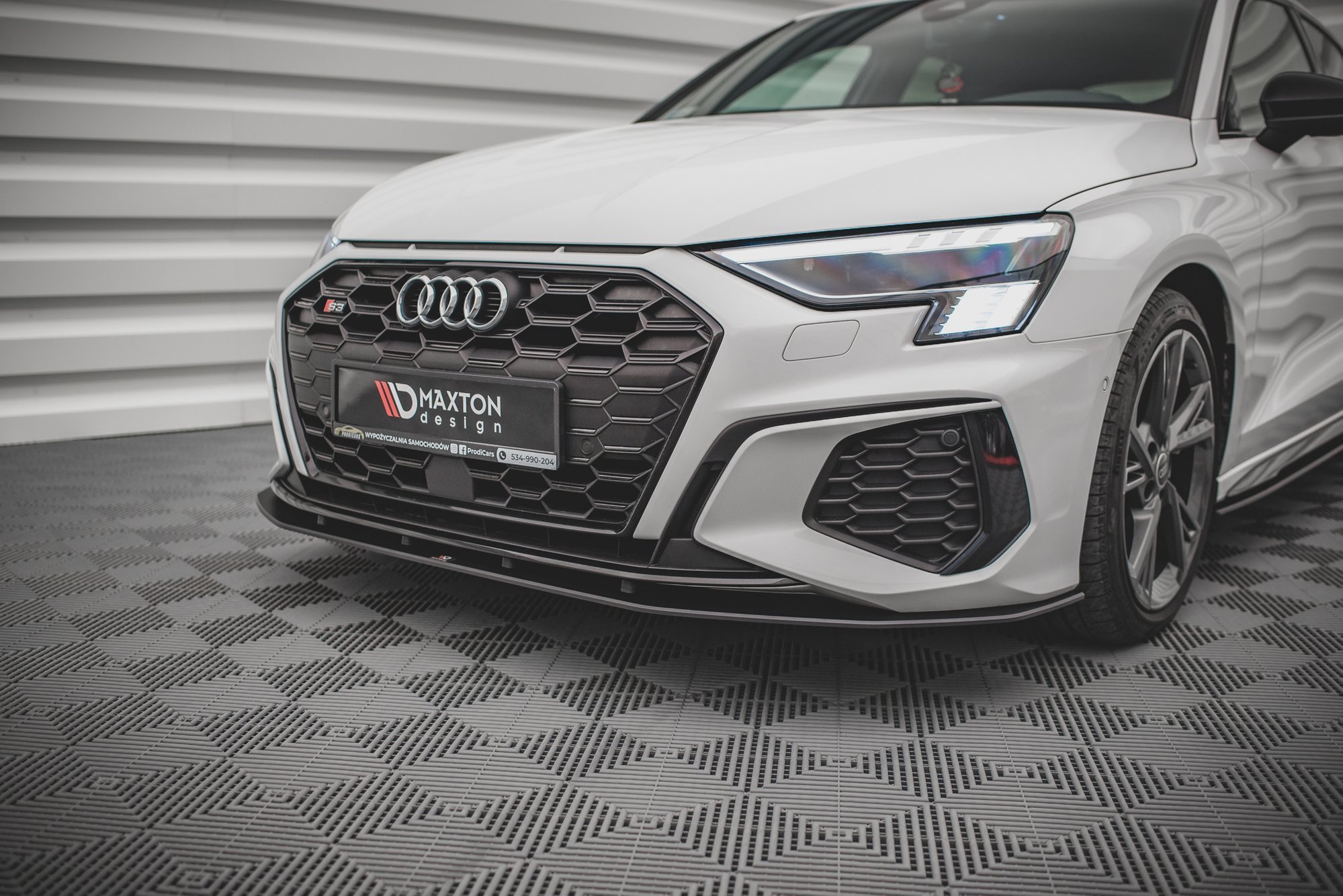 pol_po_Street-Pro-Front-Splitter-Audi-S3-A3-S-Line-8Y-13292_5 pol_po_Street-Pro-Front-Splitter-Audi-S3-A3-S-Line-8Y-13292_5
