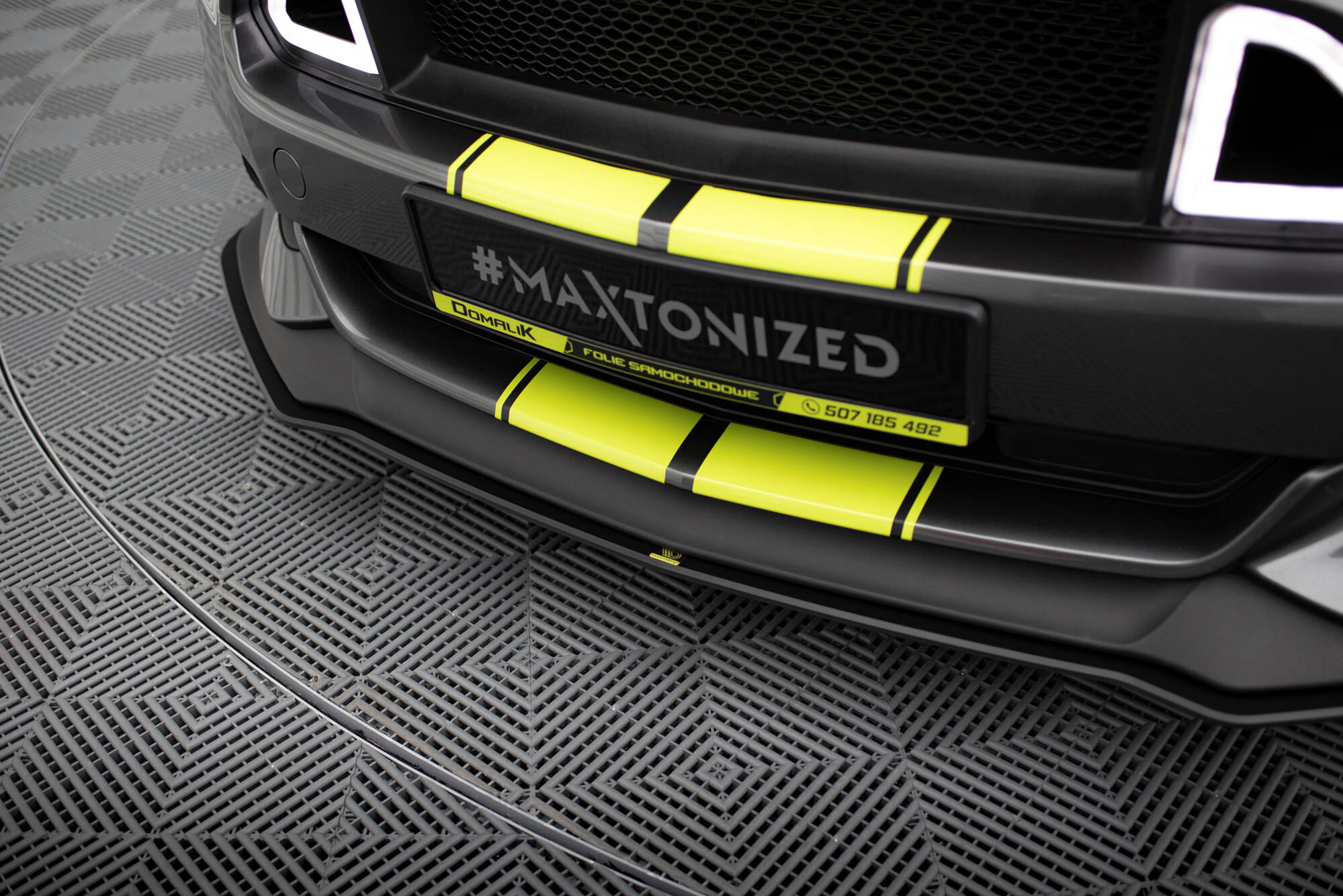 pol_po_Street-Pro-Front-Splitter-Ford-Mustang-GT-Mk6-20472_4 pol_po_Street-Pro-Front-Splitter-Ford-Mustang-GT-Mk6-20472_4