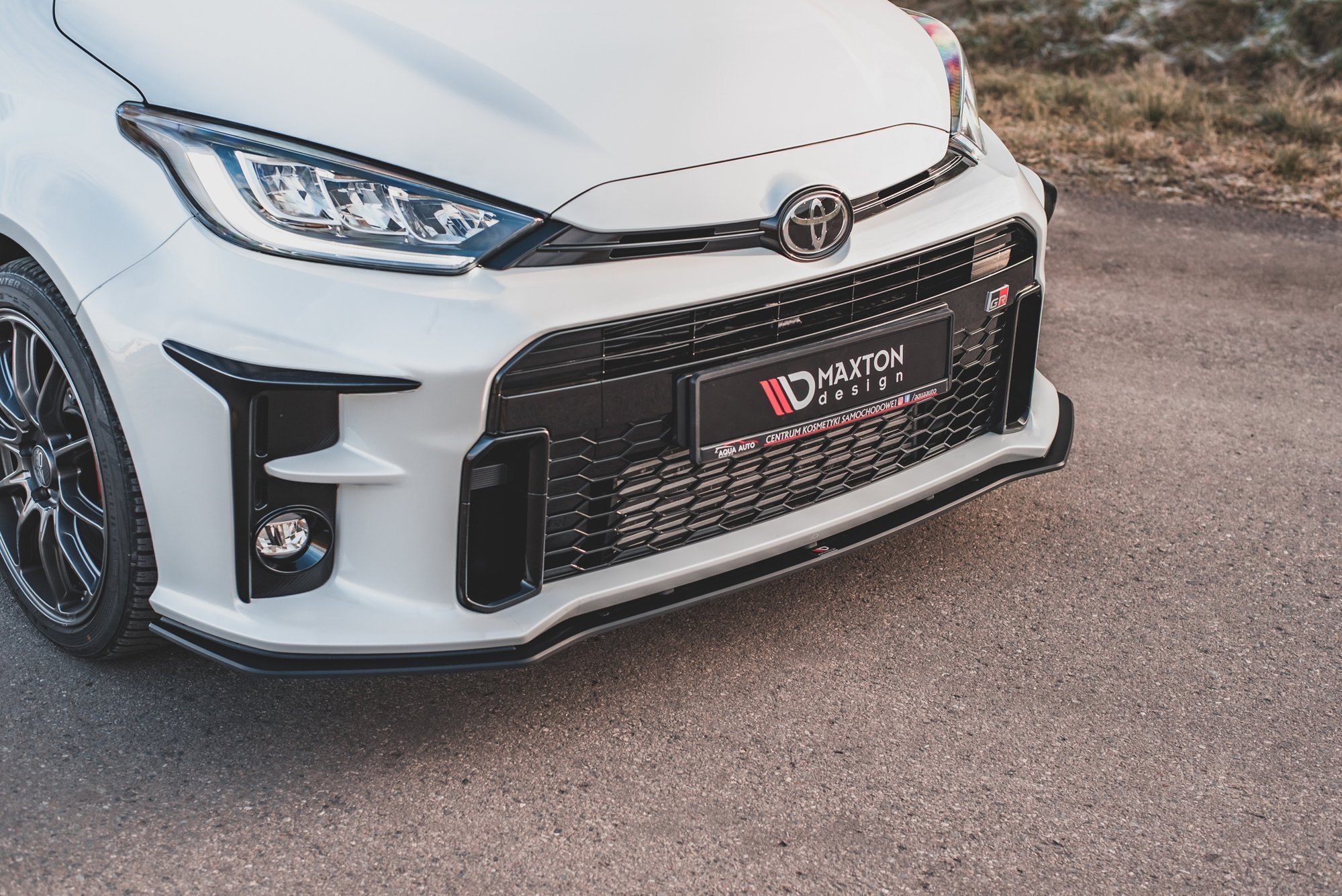 pol_po_Street-Pro-Front-Splitter-Toyota-GR-Yaris-Mk4-11903_5 pol_po_Street-Pro-Front-Splitter-Toyota-GR-Yaris-Mk4-11903_5