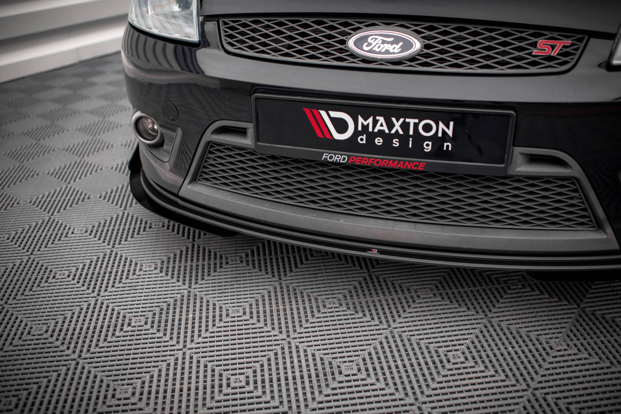 pol_po_Street-Pro-Front-Splitter-V-1-Flaps-Ford-Fiesta-ST-Mk6-16847_6 pol_po_Street-Pro-Front-Splitter-V-1-Flaps-Ford-Fiesta-ST-Mk6-16847_6