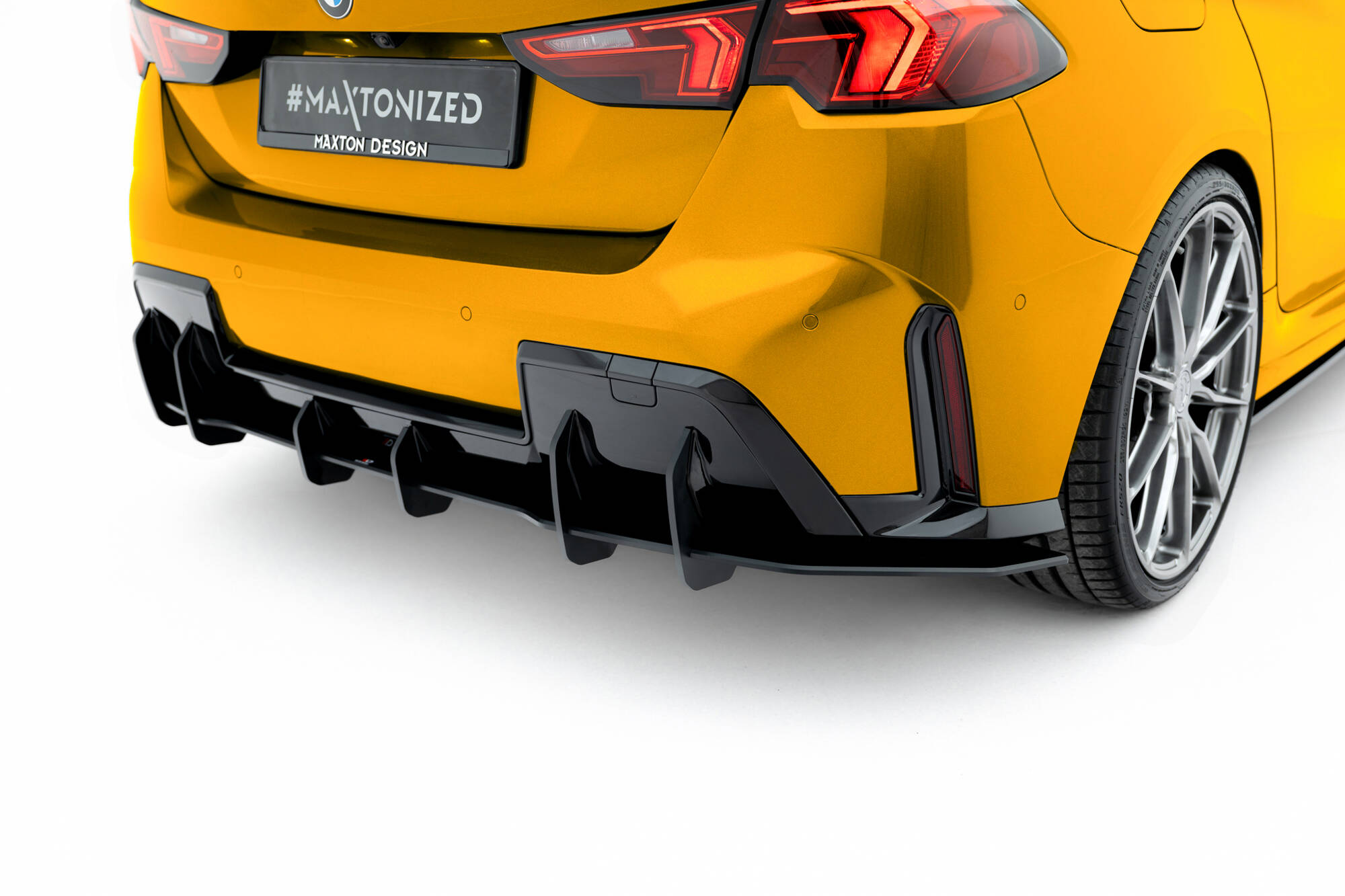 pol_po_Street-Pro-Rear-Diffuser-BMW-1-M-Pack-F70-22503_4 pol_po_Street-Pro-Rear-Diffuser-BMW-1-M-Pack-F70-22503_4