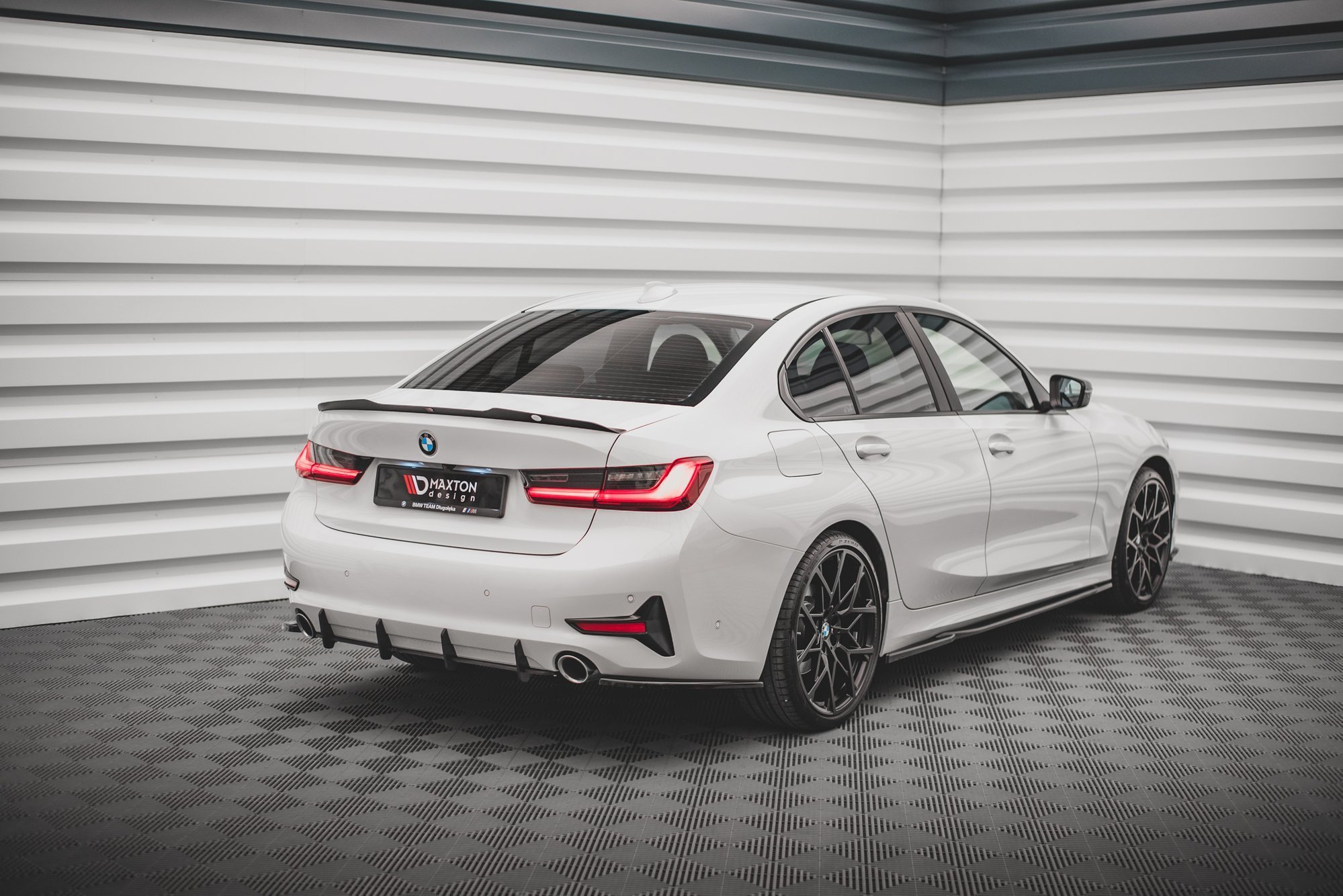 pol_po_Street-Pro-Rear-Diffuser-BMW-3-G20-G21-13401_4 pol_po_Street-Pro-Rear-Diffuser-BMW-3-G20-G21-13401_4