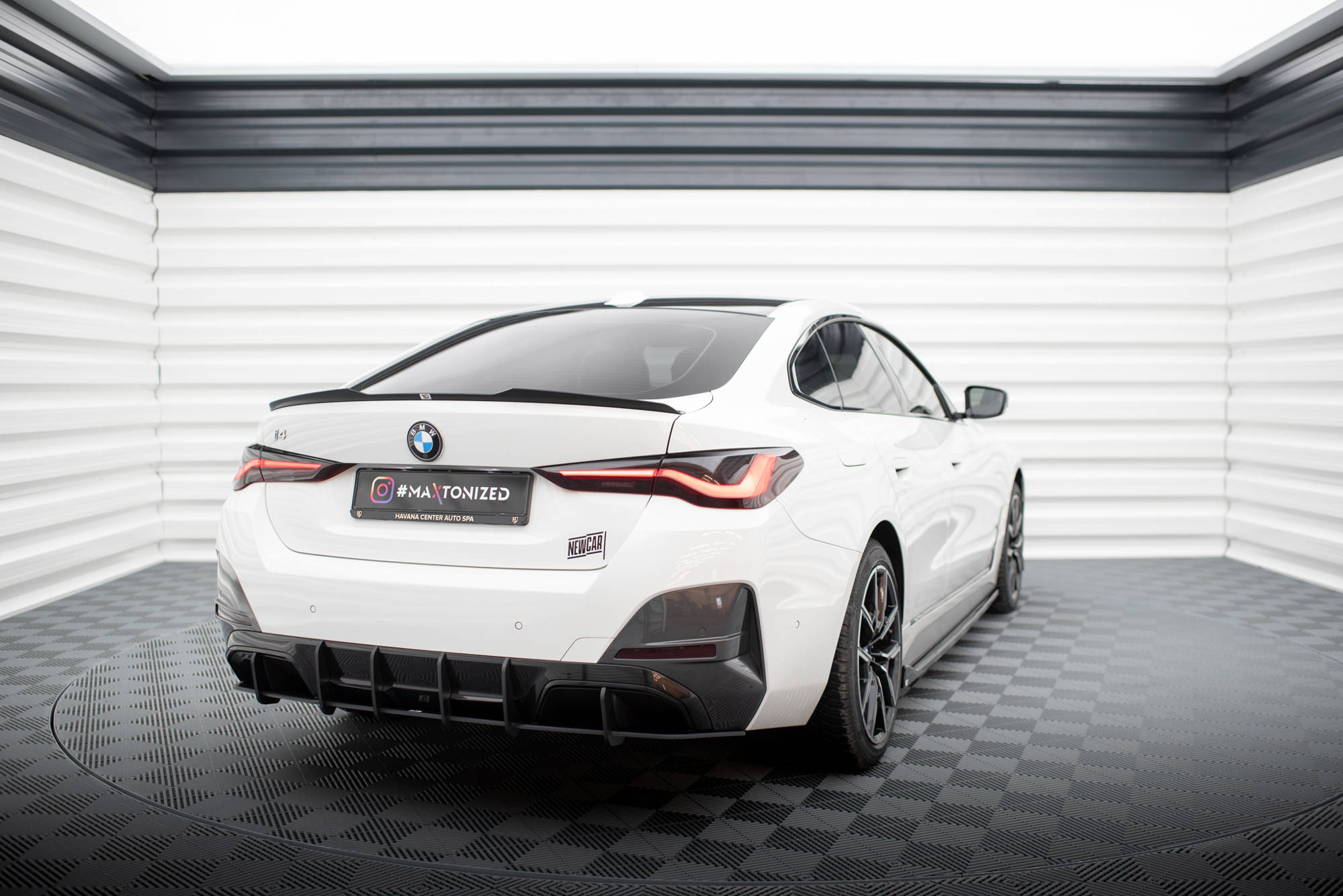 pol_po_Street-Pro-Rear-Diffuser-BMW-i4-M-Pack-G26-18593_4 pol_po_Street-Pro-Rear-Diffuser-BMW-i4-M-Pack-G26-18593_4