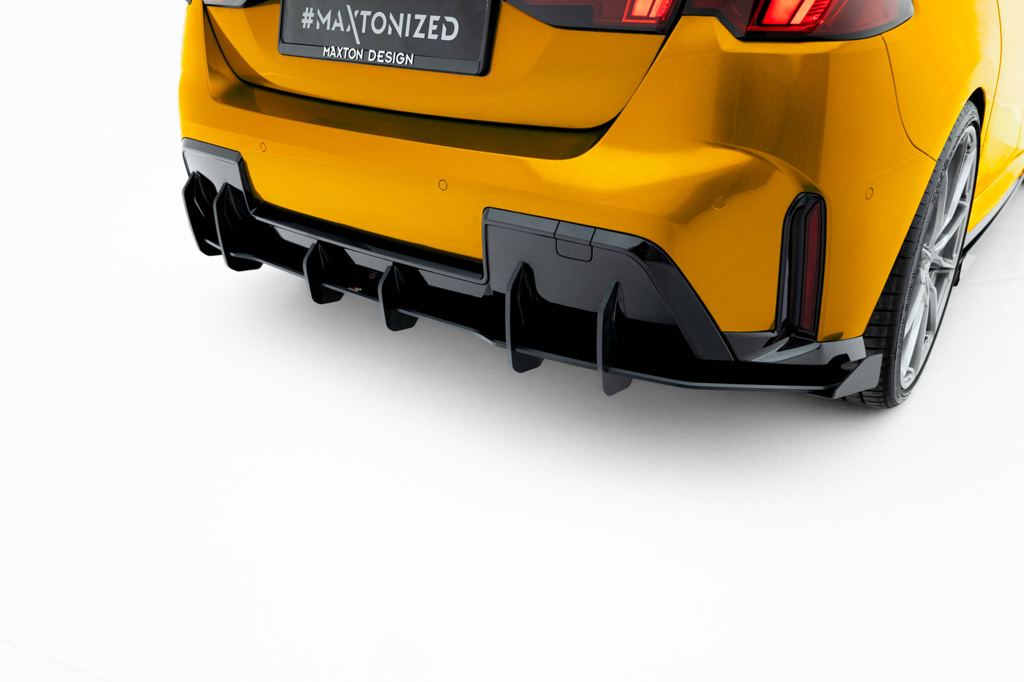 pol_po_Street-Pro-Rear-Diffuser-Flaps-BMW-1-M-Pack-F70-22505_4 pol_po_Street-Pro-Rear-Diffuser-Flaps-BMW-1-M-Pack-F70-22505_4