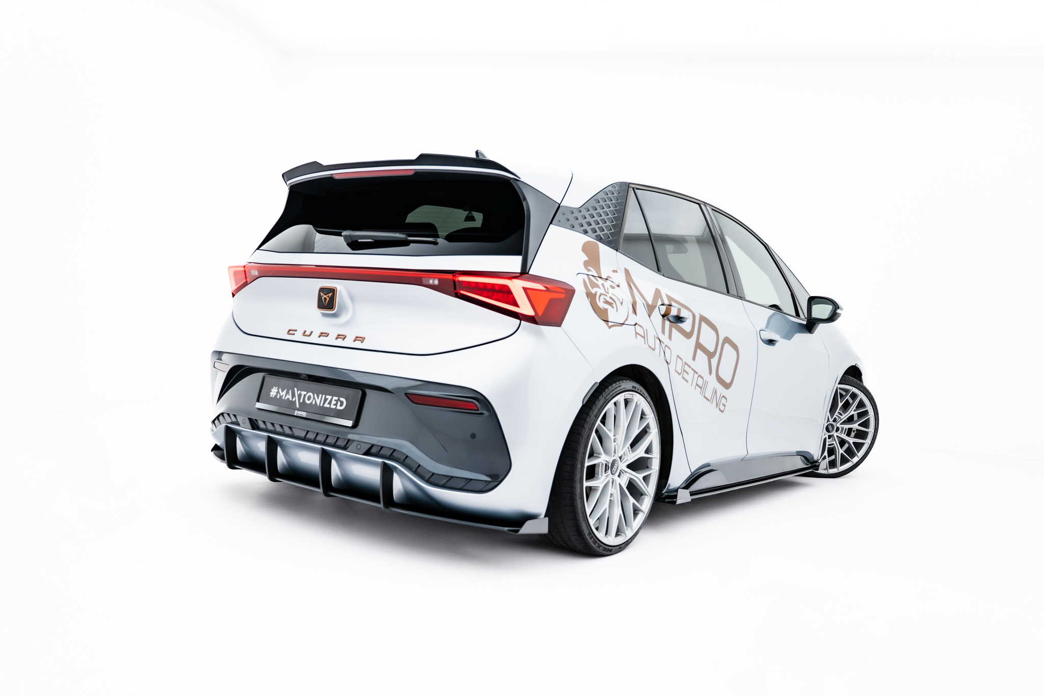 pol_po_Street-Pro-Rear-Diffuser-Flaps-Cupra-Born-Mk1-23577_3 pol_po_Street-Pro-Rear-Diffuser-Flaps-Cupra-Born-Mk1-23577_3