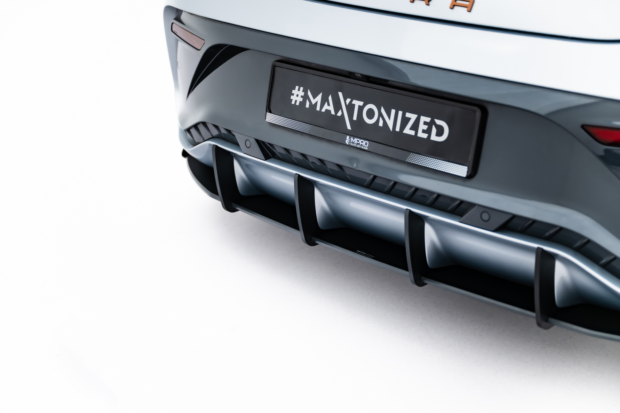 pol_po_Street-Pro-Rear-Diffuser-Flaps-Cupra-Born-Mk1-23577_7 pol_po_Street-Pro-Rear-Diffuser-Flaps-Cupra-Born-Mk1-23577_7
