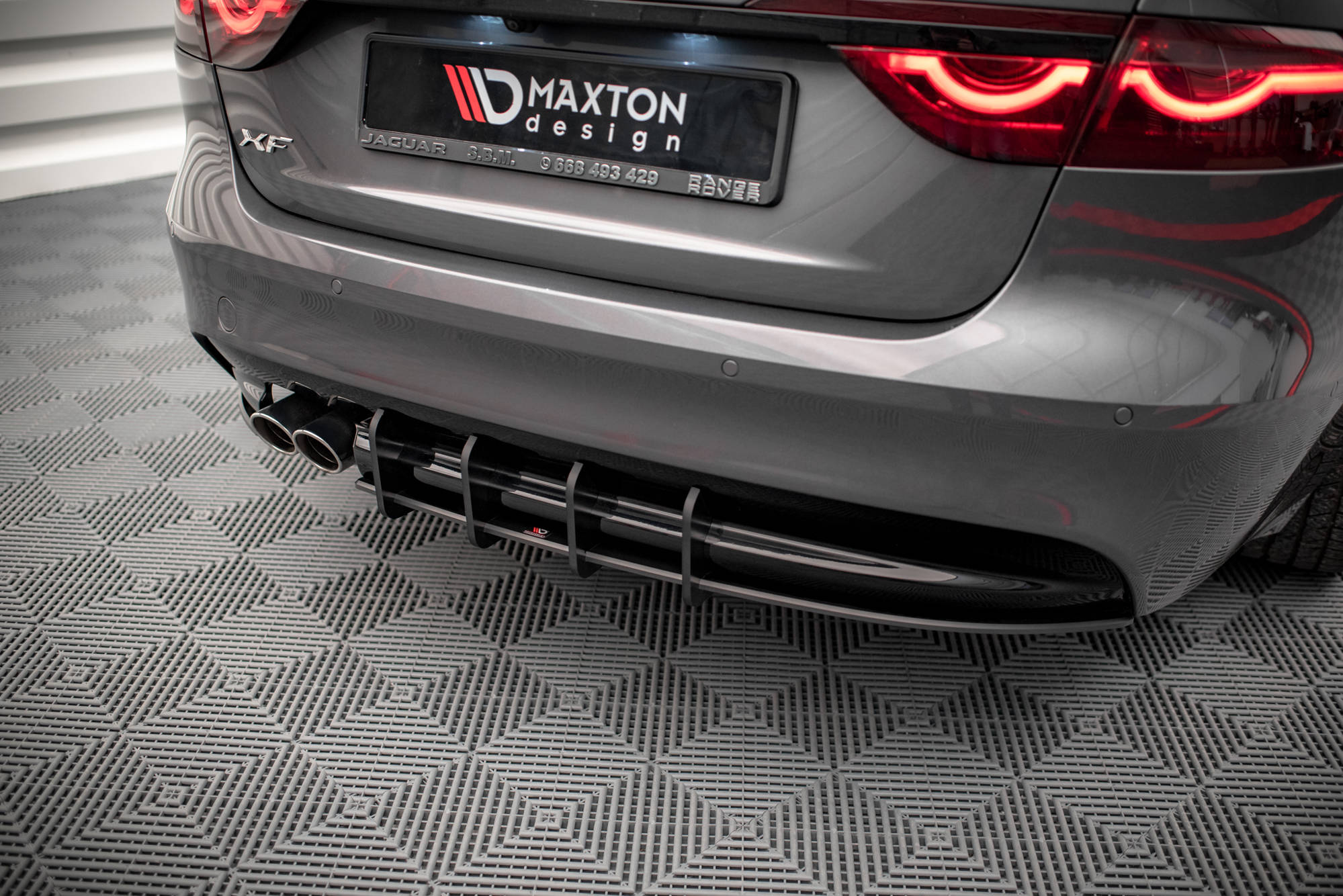 pol_po_Street-Pro-Rear-Diffuser-Jaguar-XF-R-Sport-Mk2-15437_5 pol_po_Street-Pro-Rear-Diffuser-Jaguar-XF-R-Sport-Mk2-15437_5