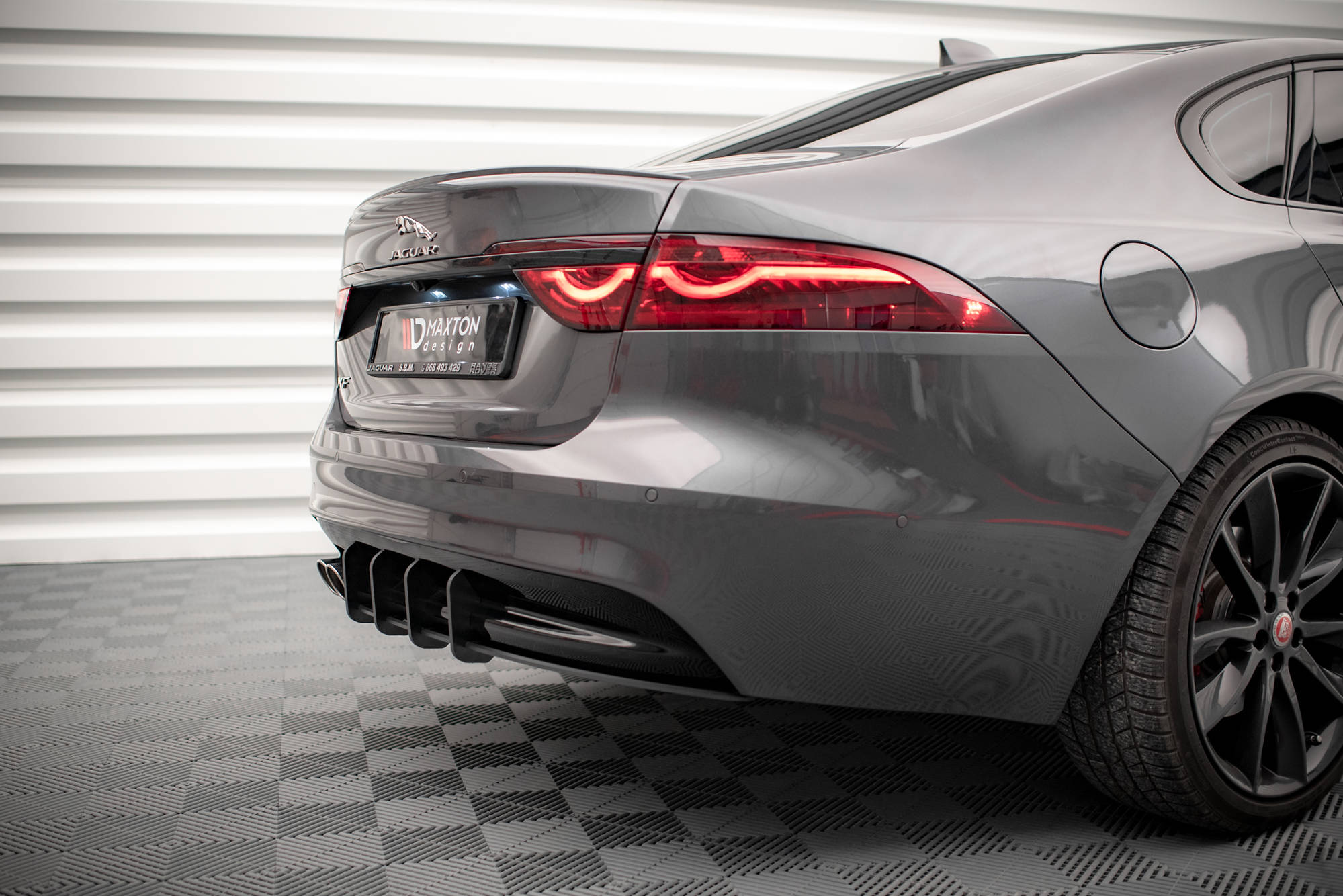 pol_po_Street-Pro-Rear-Diffuser-Jaguar-XF-R-Sport-Mk2-15437_6 pol_po_Street-Pro-Rear-Diffuser-Jaguar-XF-R-Sport-Mk2-15437_6