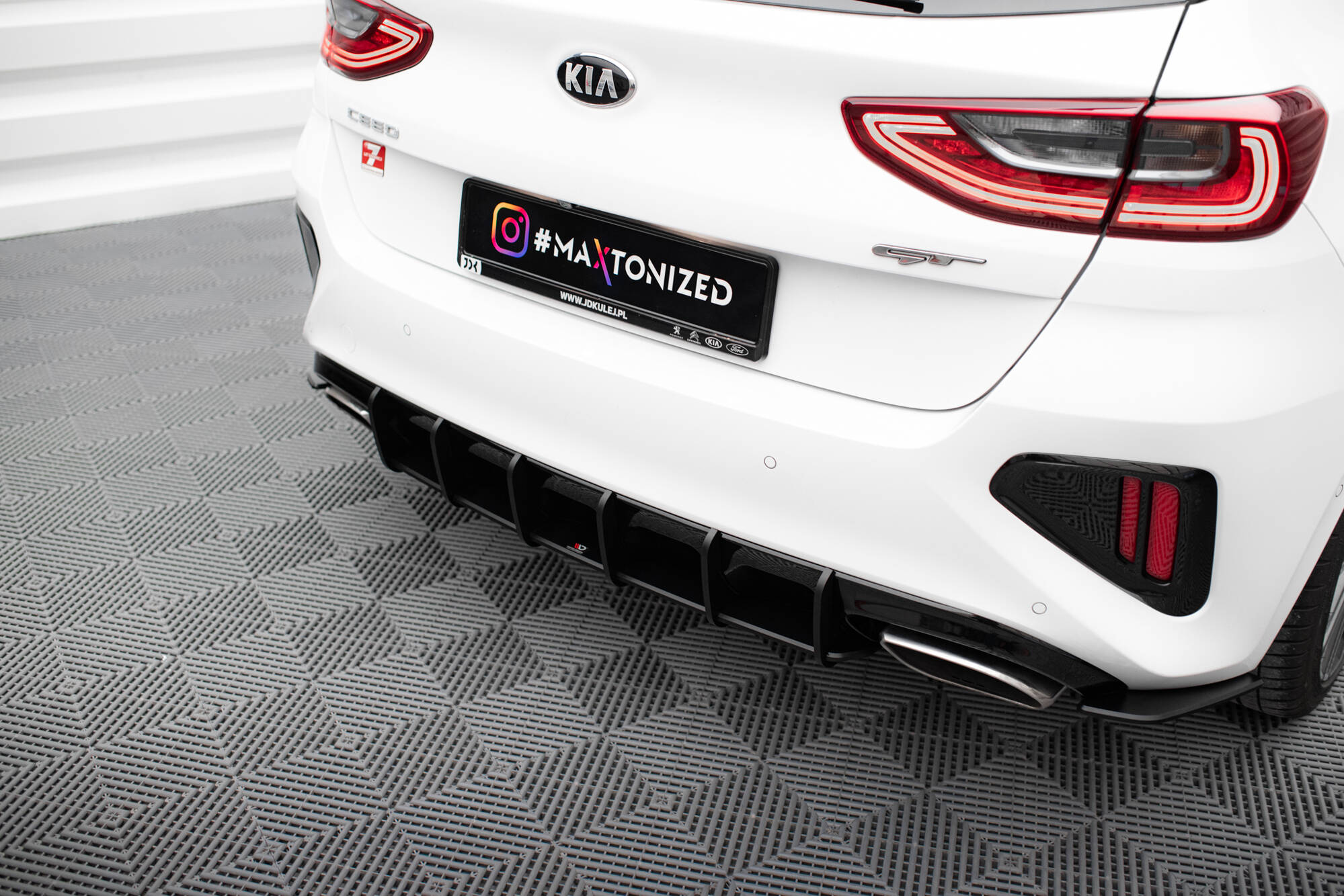 pol_po_Street-Pro-Rear-Diffuser-Kia-Ceed-GT-Mk3-20805_7 pol_po_Street-Pro-Rear-Diffuser-Kia-Ceed-GT-Mk3-20805_7
