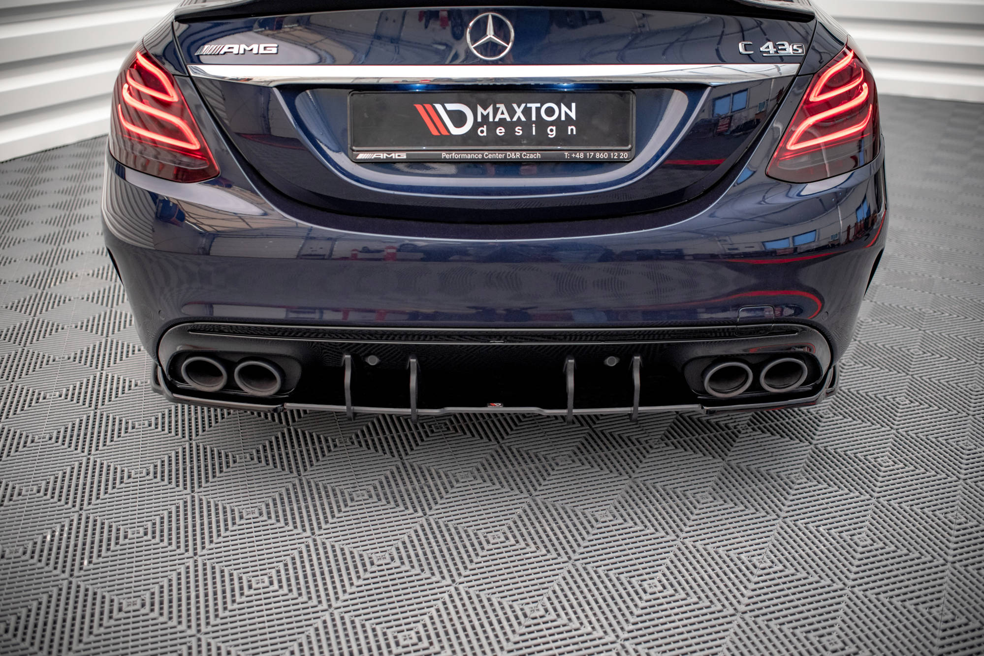 pol_po_Street-Pro-Rear-Diffuser-Mercedes-AMG-C-43-Sedan-W205-Facelift-17881_5 pol_po_Street-Pro-Rear-Diffuser-Mercedes-AMG-C-43-Sedan-W205-Facelift-17881_5