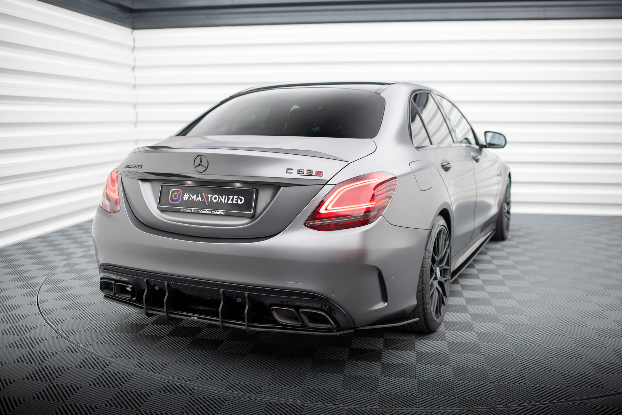 pol_po_Street-Pro-Rear-Diffuser-Mercedes-AMG-C63-Sedan-Estate-W205-Facelift-18945_5 pol_po_Street-Pro-Rear-Diffuser-Mercedes-AMG-C63-Sedan-Estate-W205-Facelift-18945_5