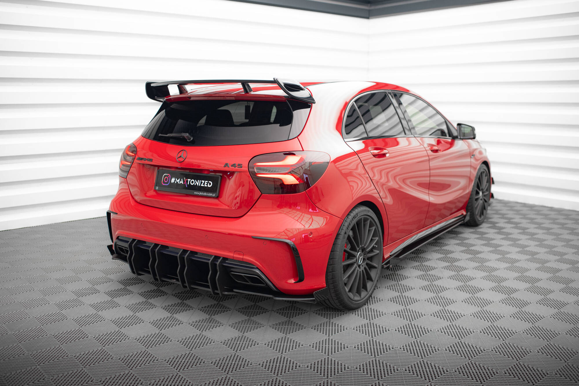 pol_po_Street-Pro-Rear-Diffuser-Mercedes-Benz-A-45-AMG-W176-Facelift-19863_2 pol_po_Street-Pro-Rear-Diffuser-Mercedes-Benz-A-45-AMG-W176-Facelift-19863_2