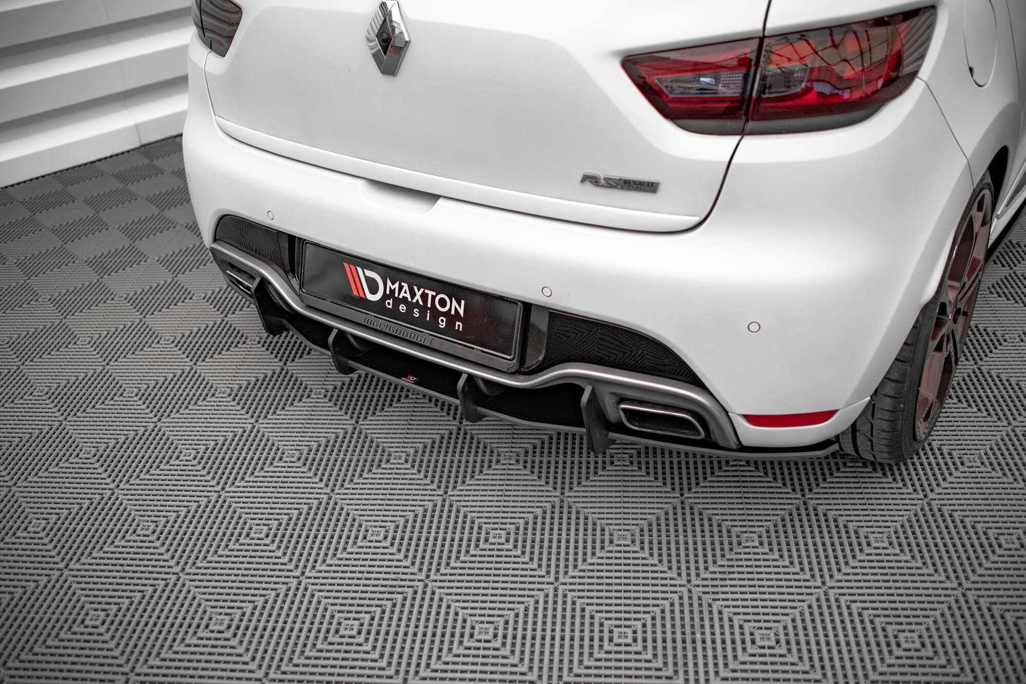 pol_po_Street-Pro-Rear-Diffuser-Renault-Clio-RS-Mk4-19307_5 pol_po_Street-Pro-Rear-Diffuser-Renault-Clio-RS-Mk4-19307_5