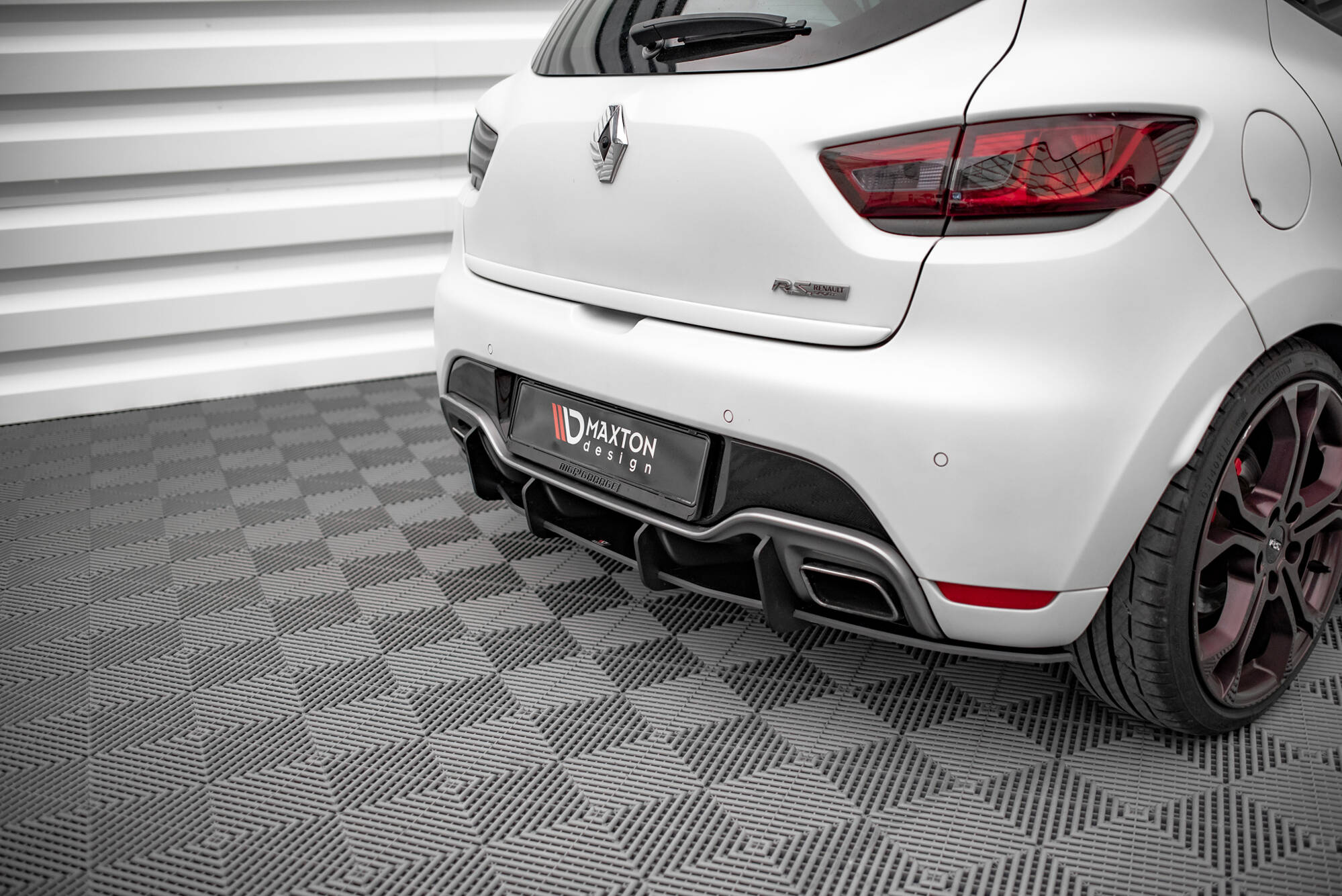 pol_po_Street-Pro-Rear-Diffuser-Renault-Clio-RS-Mk4-19307_6 pol_po_Street-Pro-Rear-Diffuser-Renault-Clio-RS-Mk4-19307_6