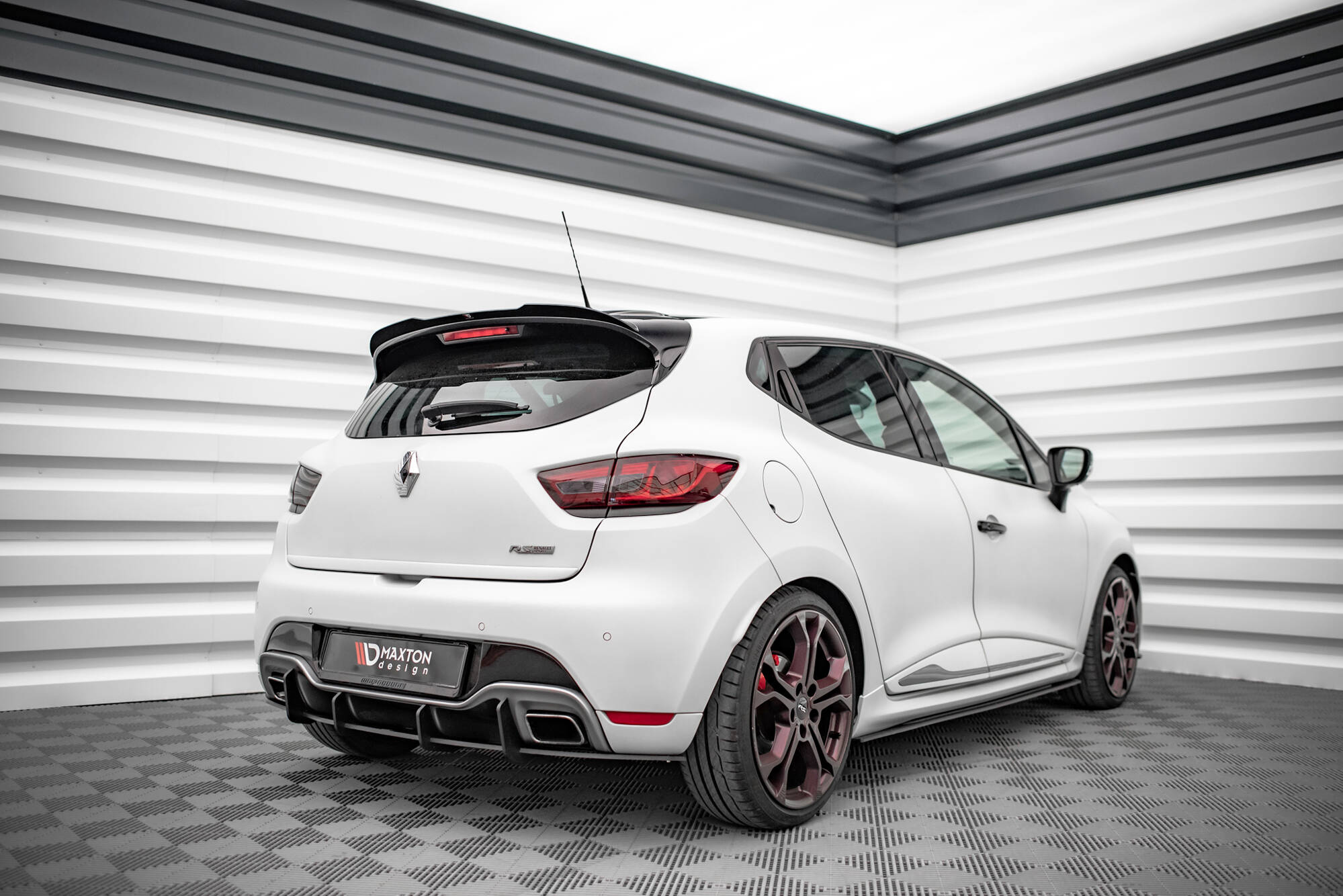 pol_po_Street-Pro-Rear-Diffuser-Renault-Clio-RS-Mk4-19307_7 pol_po_Street-Pro-Rear-Diffuser-Renault-Clio-RS-Mk4-19307_7