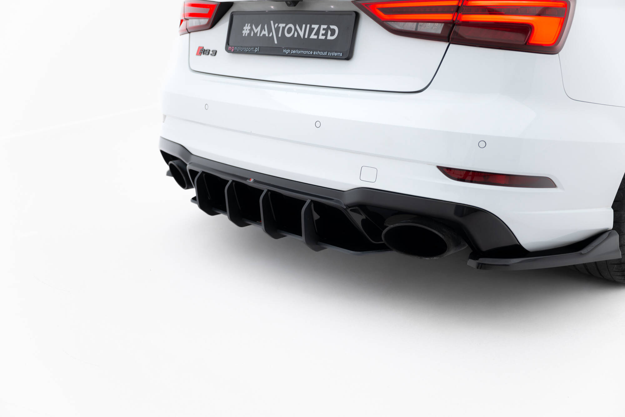 pol_po_Street-Pro-Rear-Diffuser-V-2-Audi-RS3-Sedan-8V-Facelift-22381_7 pol_po_Street-Pro-Rear-Diffuser-V-2-Audi-RS3-Sedan-8V-Facelift-22381_7