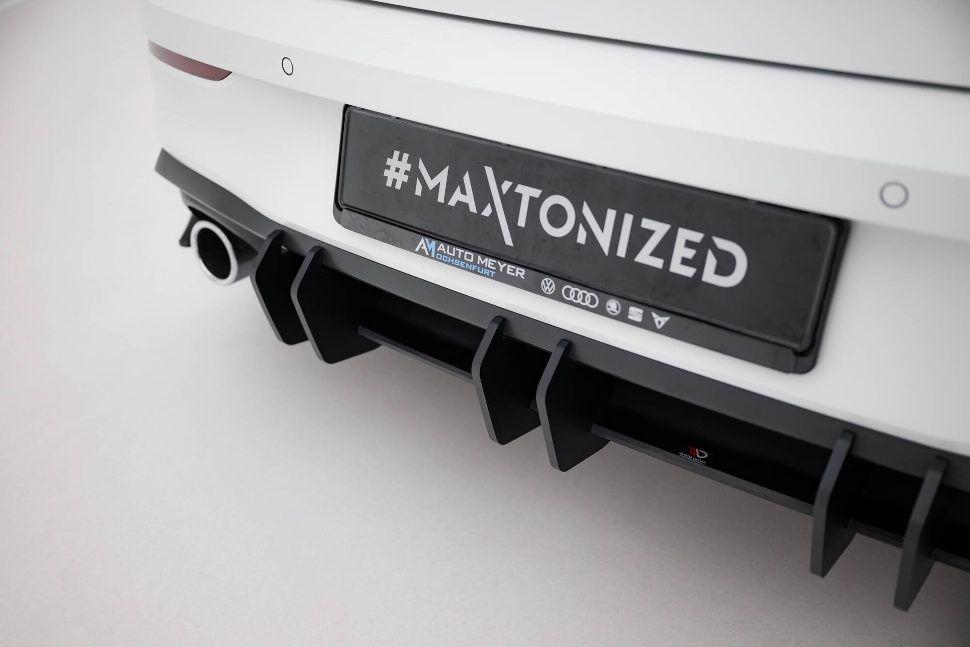 pol_po_Street-Pro-Rear-Diffuser-V-2-Volkswagen-Golf-GTI-Mk8-12258_10 pol_po_Street-Pro-Rear-Diffuser-V-2-Volkswagen-Golf-GTI-Mk8-12258_10