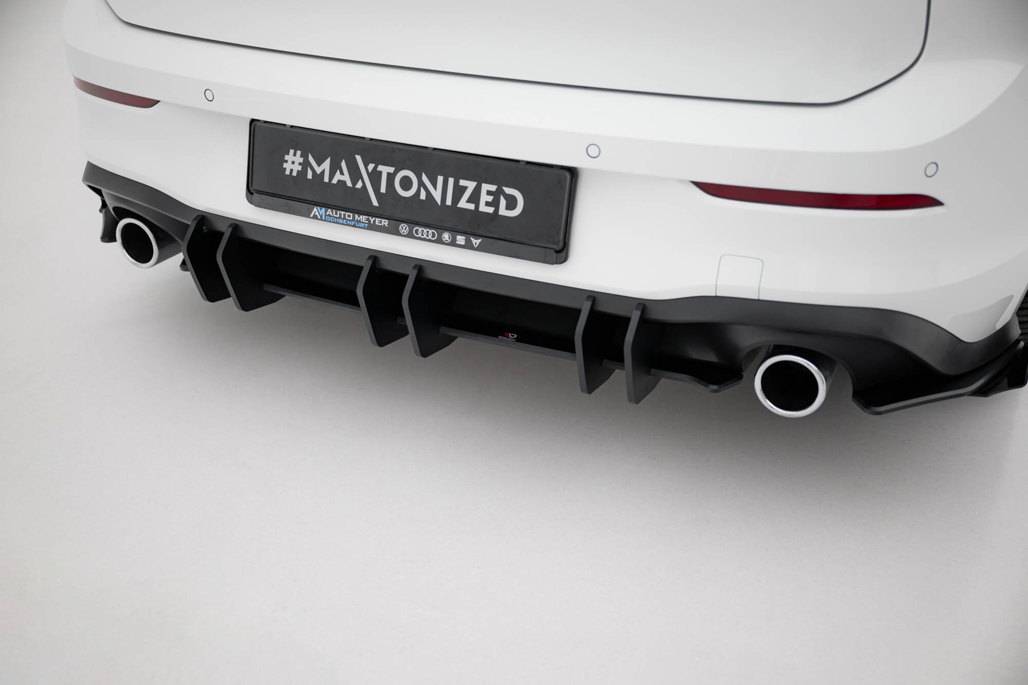 pol_po_Street-Pro-Rear-Diffuser-V-2-Volkswagen-Golf-GTI-Mk8-12258_11 pol_po_Street-Pro-Rear-Diffuser-V-2-Volkswagen-Golf-GTI-Mk8-12258_11