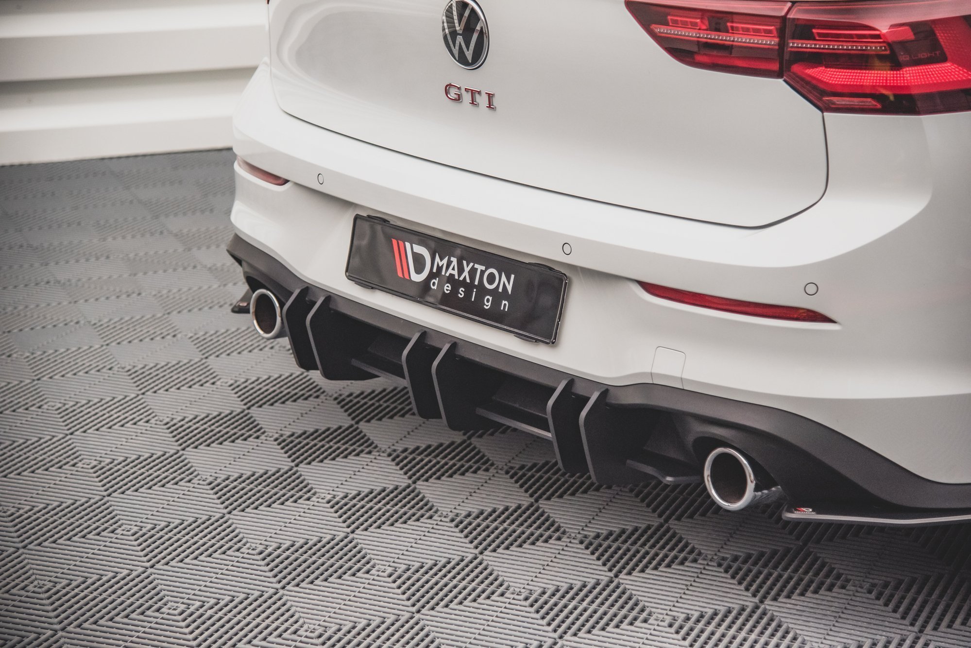 pol_po_Street-Pro-Rear-Diffuser-V-2-Volkswagen-Golf-GTI-Mk8-12258_7 pol_po_Street-Pro-Rear-Diffuser-V-2-Volkswagen-Golf-GTI-Mk8-12258_7