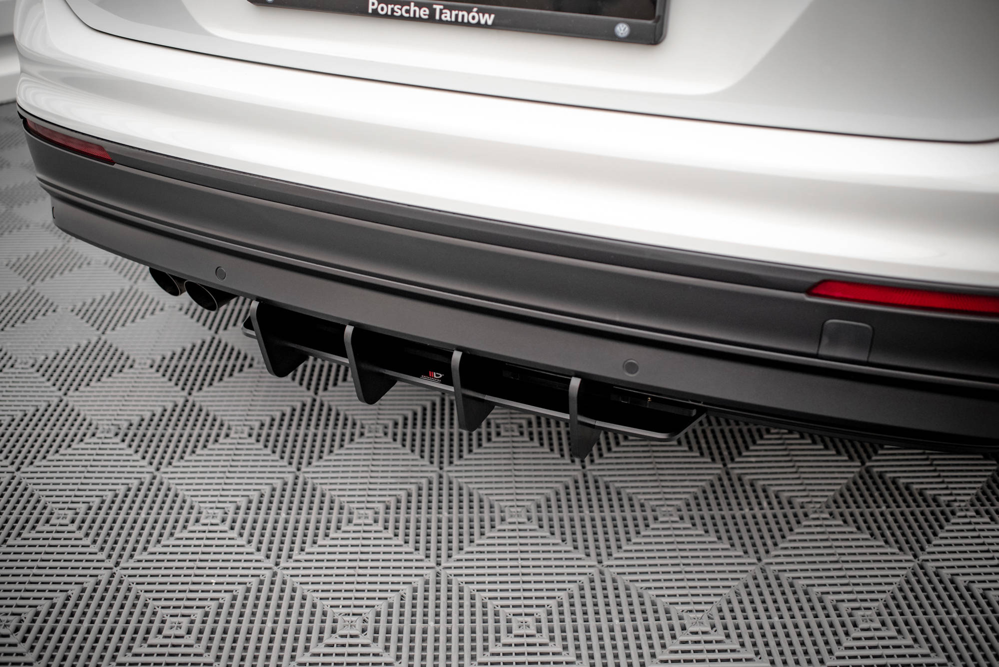 pol_po_Street-Pro-Rear-Diffuser-Volkswagen-Tiguan-Mk2-15002_5 pol_po_Street-Pro-Rear-Diffuser-Volkswagen-Tiguan-Mk2-15002_5