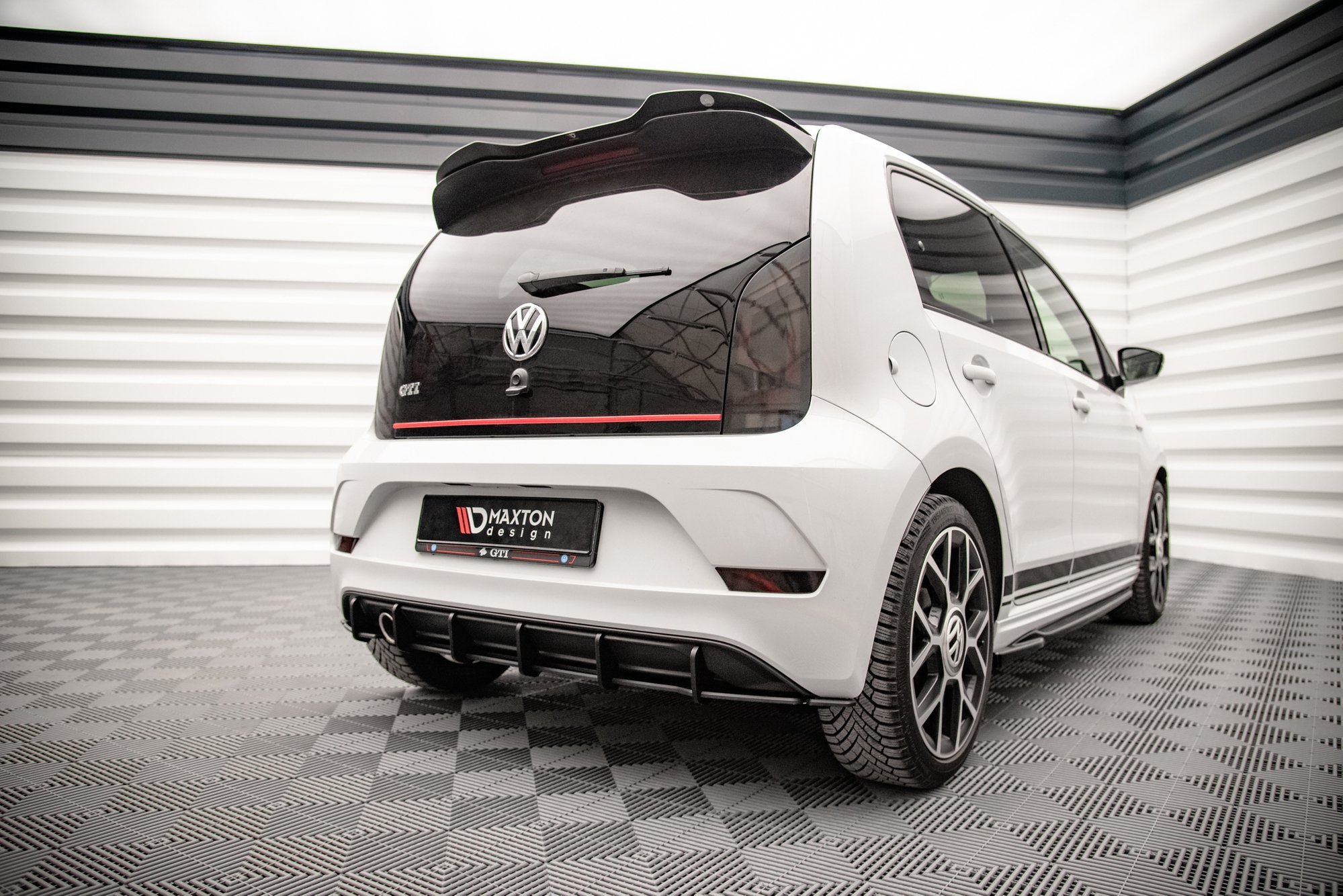 pol_po_Street-Pro-Rear-Diffuser-Volkswagen-Up-GTI-12547_4 pol_po_Street-Pro-Rear-Diffuser-Volkswagen-Up-GTI-12547_4