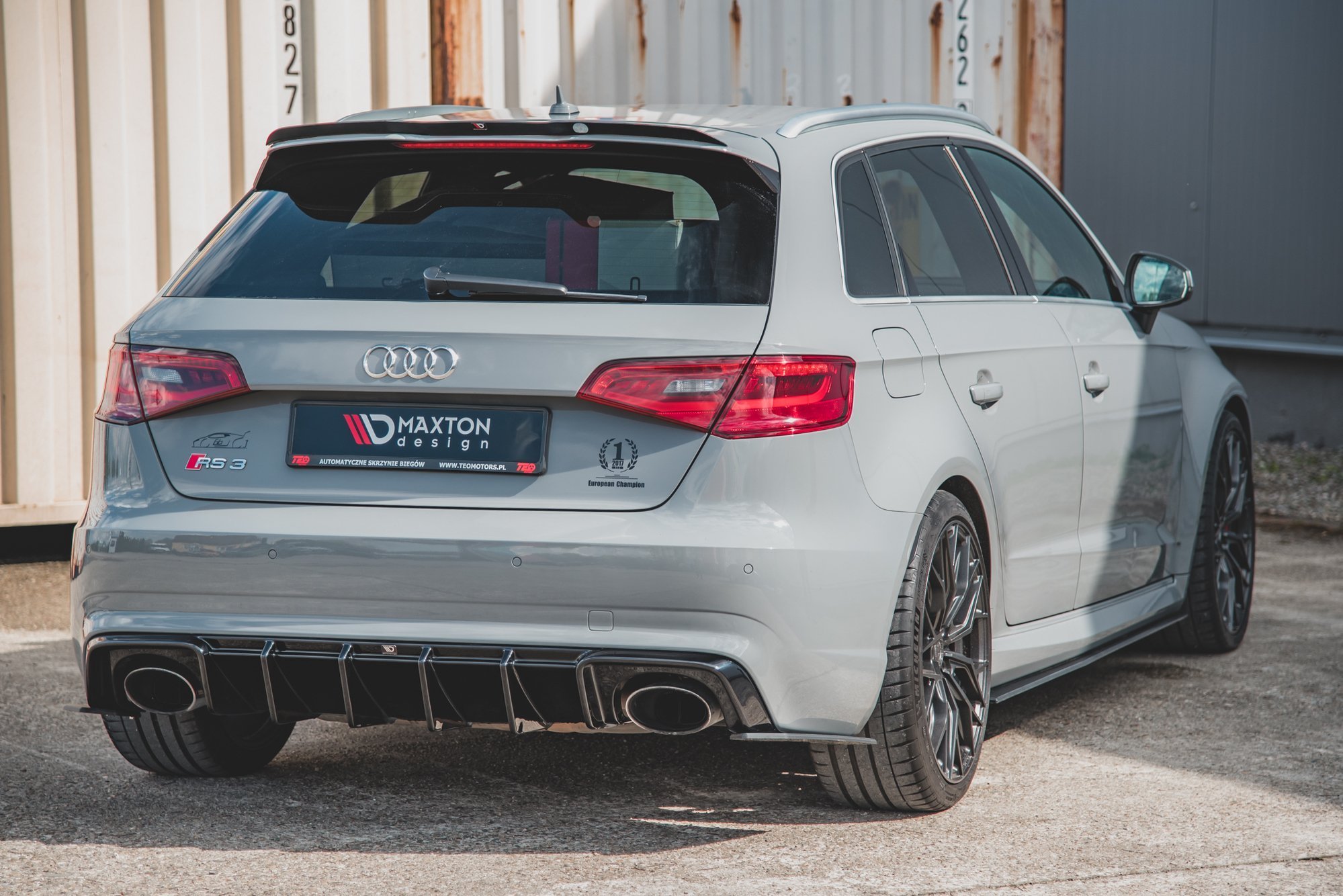 pol_po_Street-Pro-Rear-Side-Splitters-Audi-RS3-8V-Sportback-10116_4 pol_po_Street-Pro-Rear-Side-Splitters-Audi-RS3-8V-Sportback-10116_4