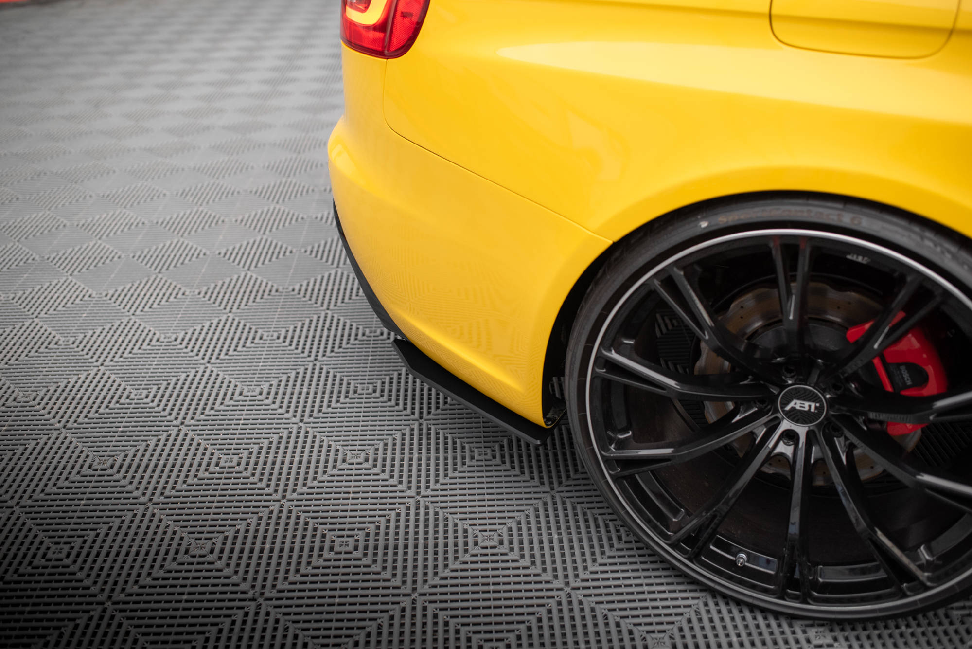 pol_po_Street-Pro-Rear-Side-Splitters-Audi-RS4-B8-18700_3 pol_po_Street-Pro-Rear-Side-Splitters-Audi-RS4-B8-18700_3