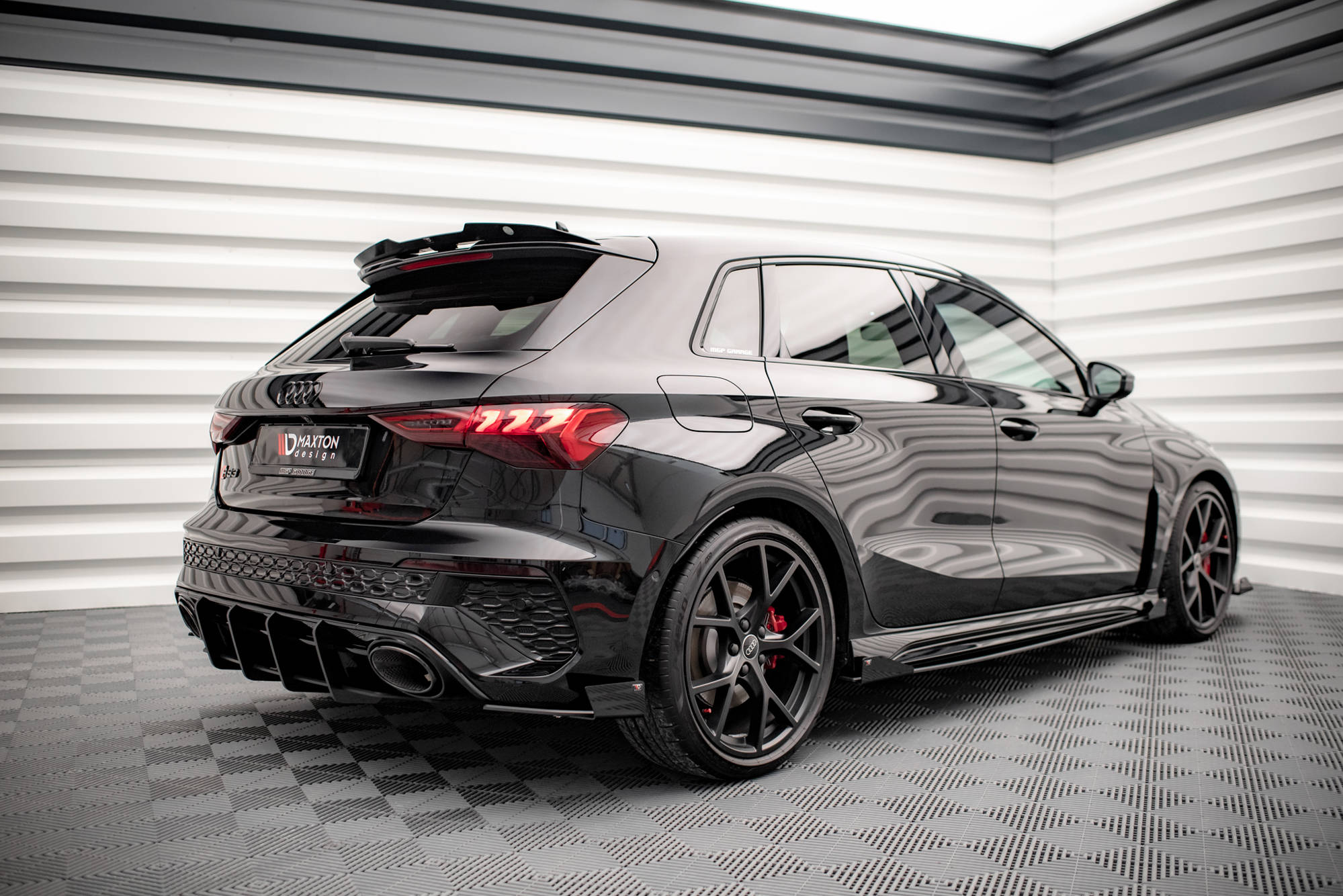 pol_po_Street-Pro-Rear-Side-Splitters-Flaps-Audi-RS3-Sportback-8Y-14848_6 pol_po_Street-Pro-Rear-Side-Splitters-Flaps-Audi-RS3-Sportback-8Y-14848_6