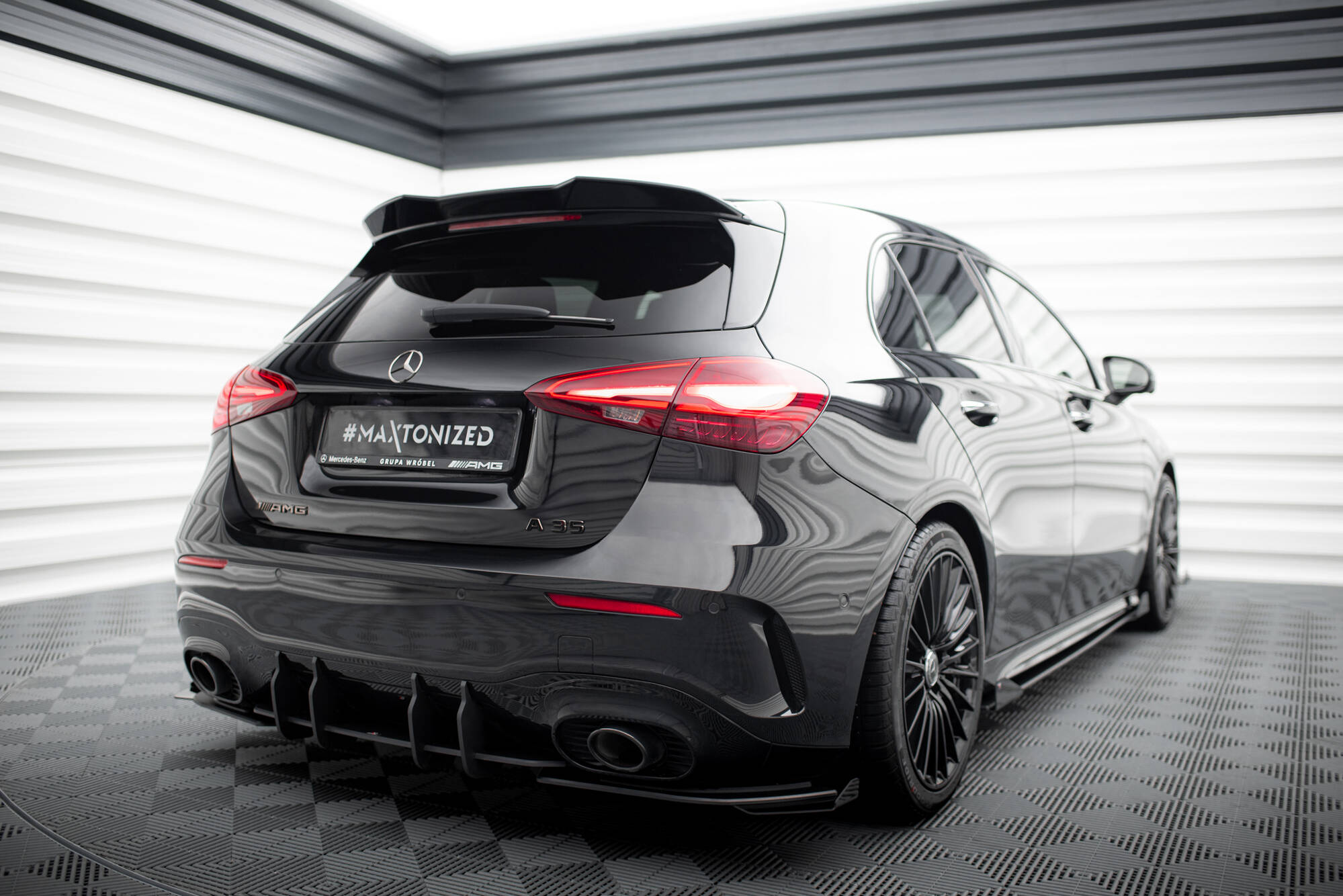 pol_po_Street-Pro-Rear-Side-Splitters-Flaps-Mercedes-AMG-A35-Hatchback-W177-19916_4 pol_po_Street-Pro-Rear-Side-Splitters-Flaps-Mercedes-AMG-A35-Hatchback-W177-19916_4