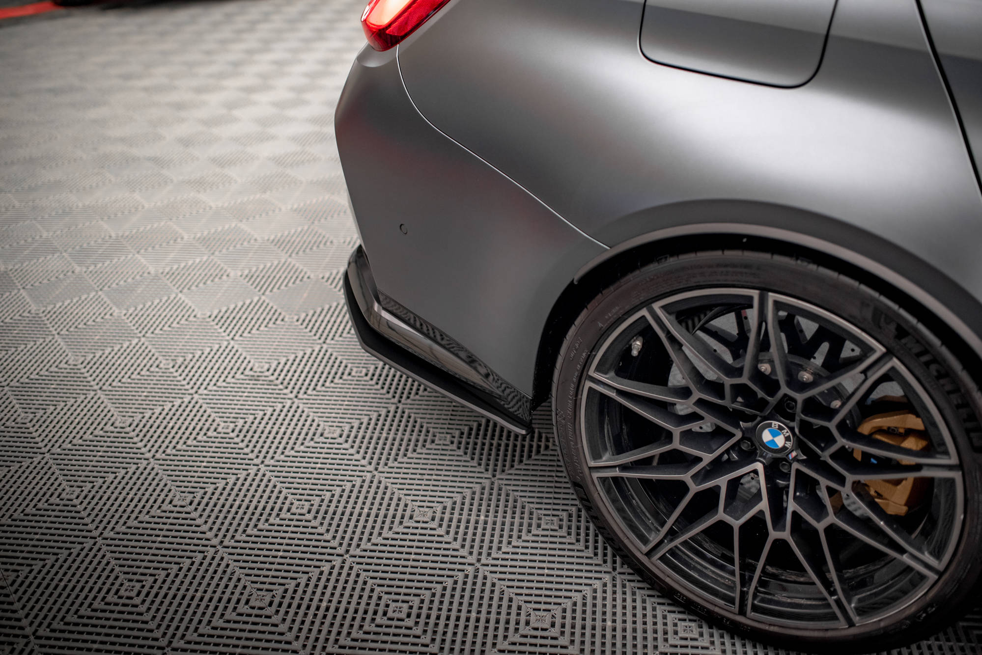 pol_po_Street-Pro-Rear-Side-Splitters-V-1-BMW-M3-Sedan-Touring-G80-G81-15674_6 pol_po_Street-Pro-Rear-Side-Splitters-V-1-BMW-M3-Sedan-Touring-G80-G81-15674_6