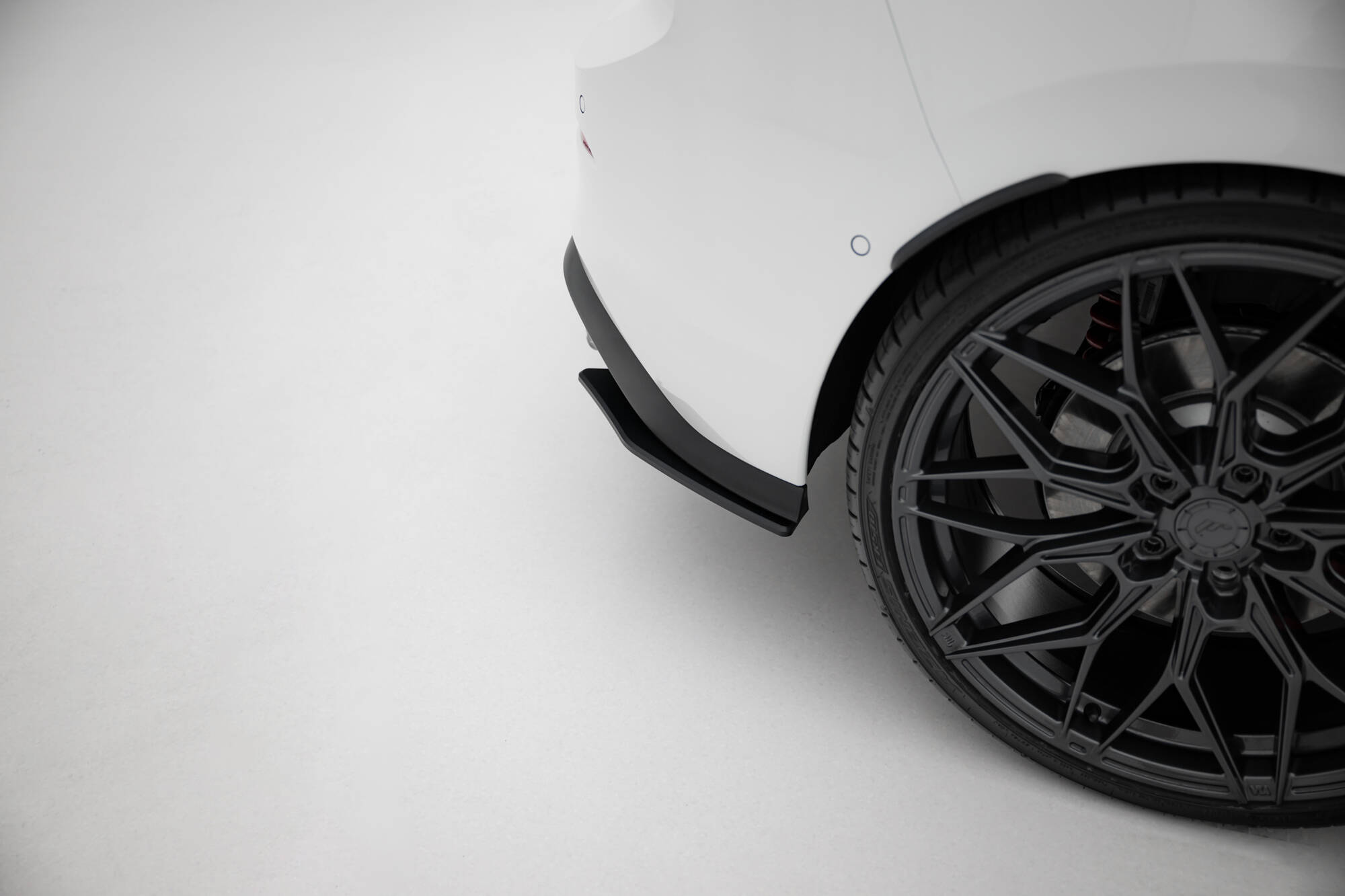 pol_po_Street-Pro-Rear-Side-Splitters-V-1-Volkswagen-Golf-GTI-GTE-R-Line-Mk8-12236_10 pol_po_Street-Pro-Rear-Side-Splitters-V-1-Volkswagen-Golf-GTI-GTE-R-Line-Mk8-12236_10