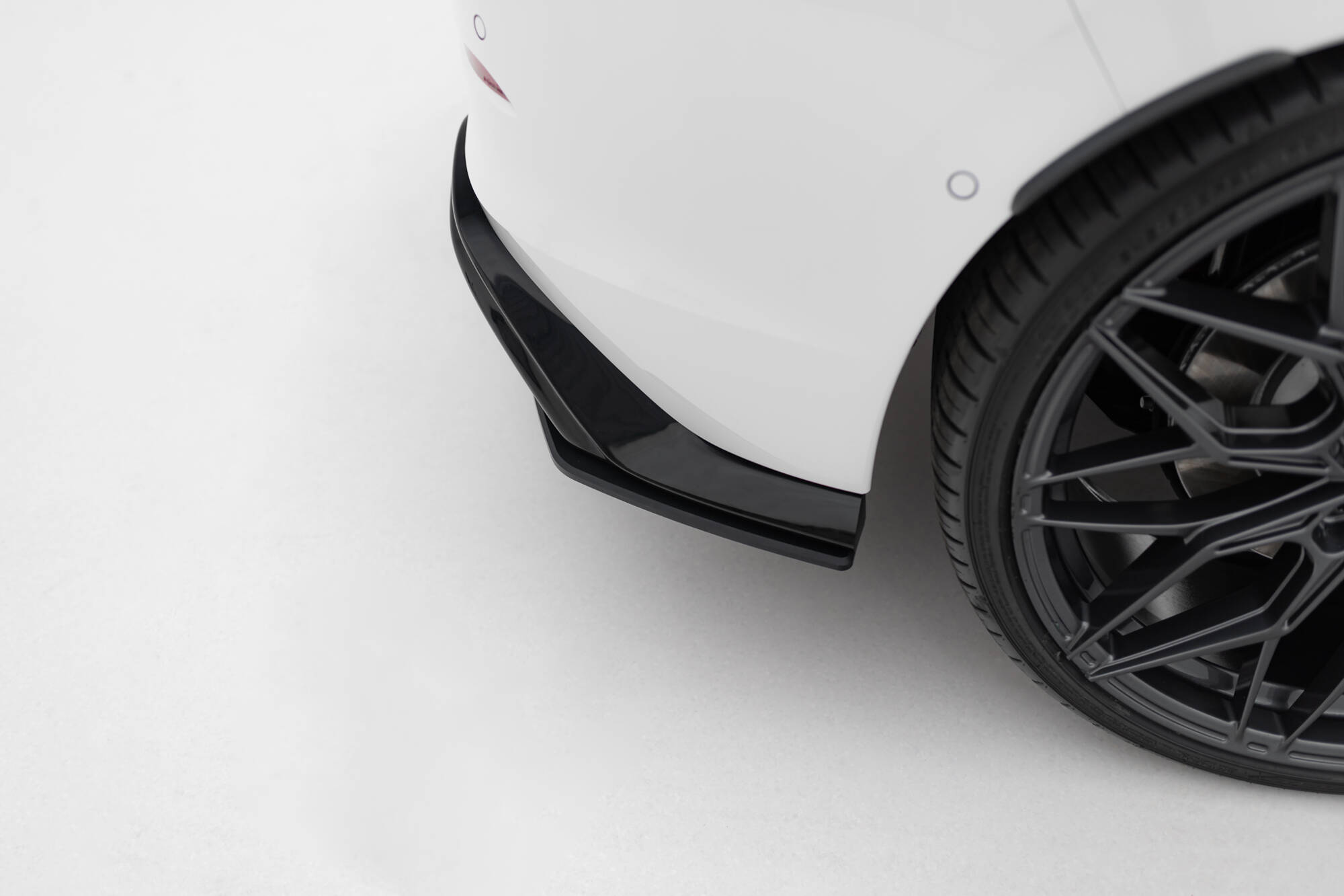 pol_po_Street-Pro-Rear-Side-Splitters-V-1-Volkswagen-Golf-GTI-Mk8-21675_3 pol_po_Street-Pro-Rear-Side-Splitters-V-1-Volkswagen-Golf-GTI-Mk8-21675_3