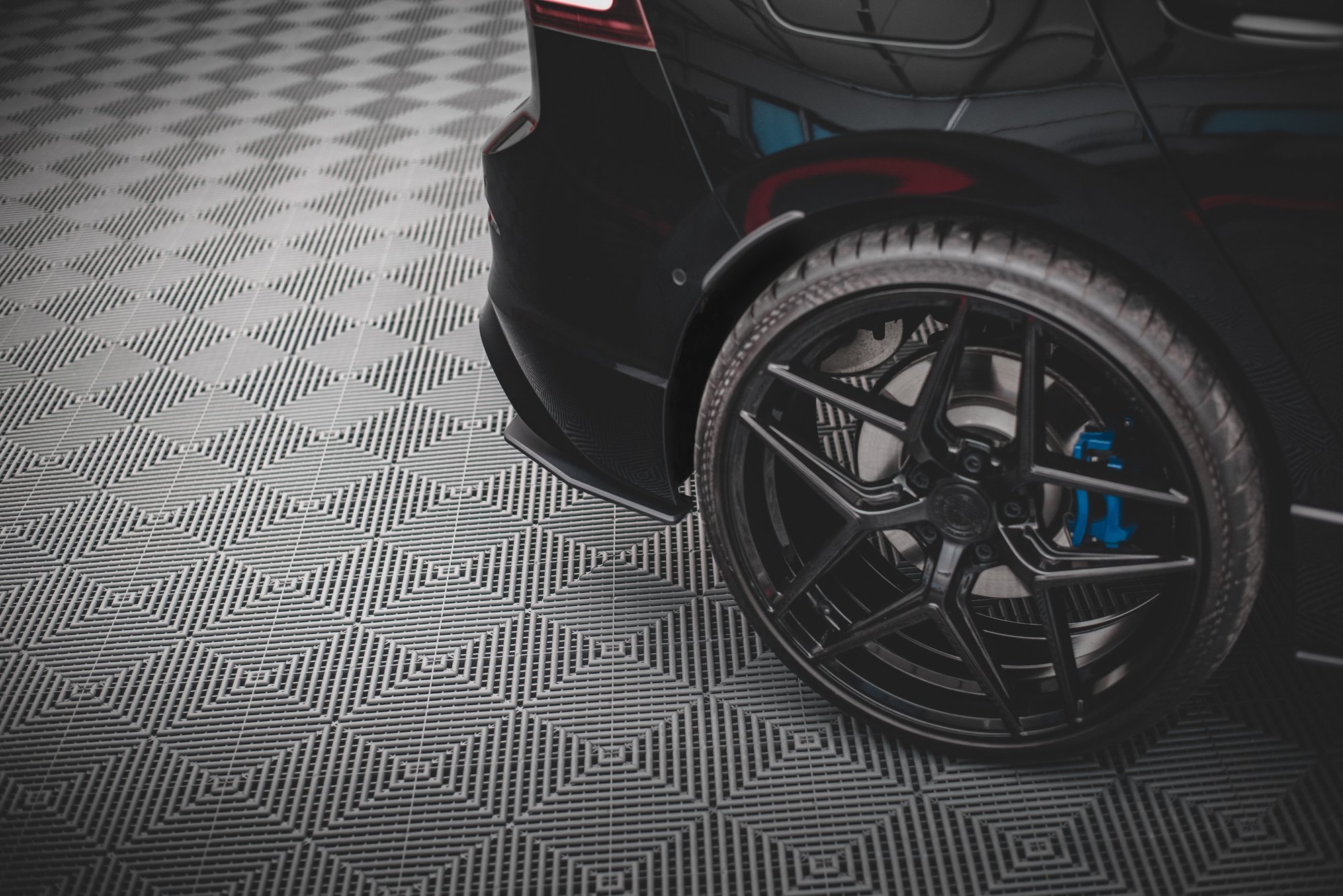 pol_po_Street-Pro-Rear-Side-Splitters-V-1-Volkswagen-Golf-R-Mk8-Mk8-Facelift-13069_3 pol_po_Street-Pro-Rear-Side-Splitters-V-1-Volkswagen-Golf-R-Mk8-Mk8-Facelift-13069_3