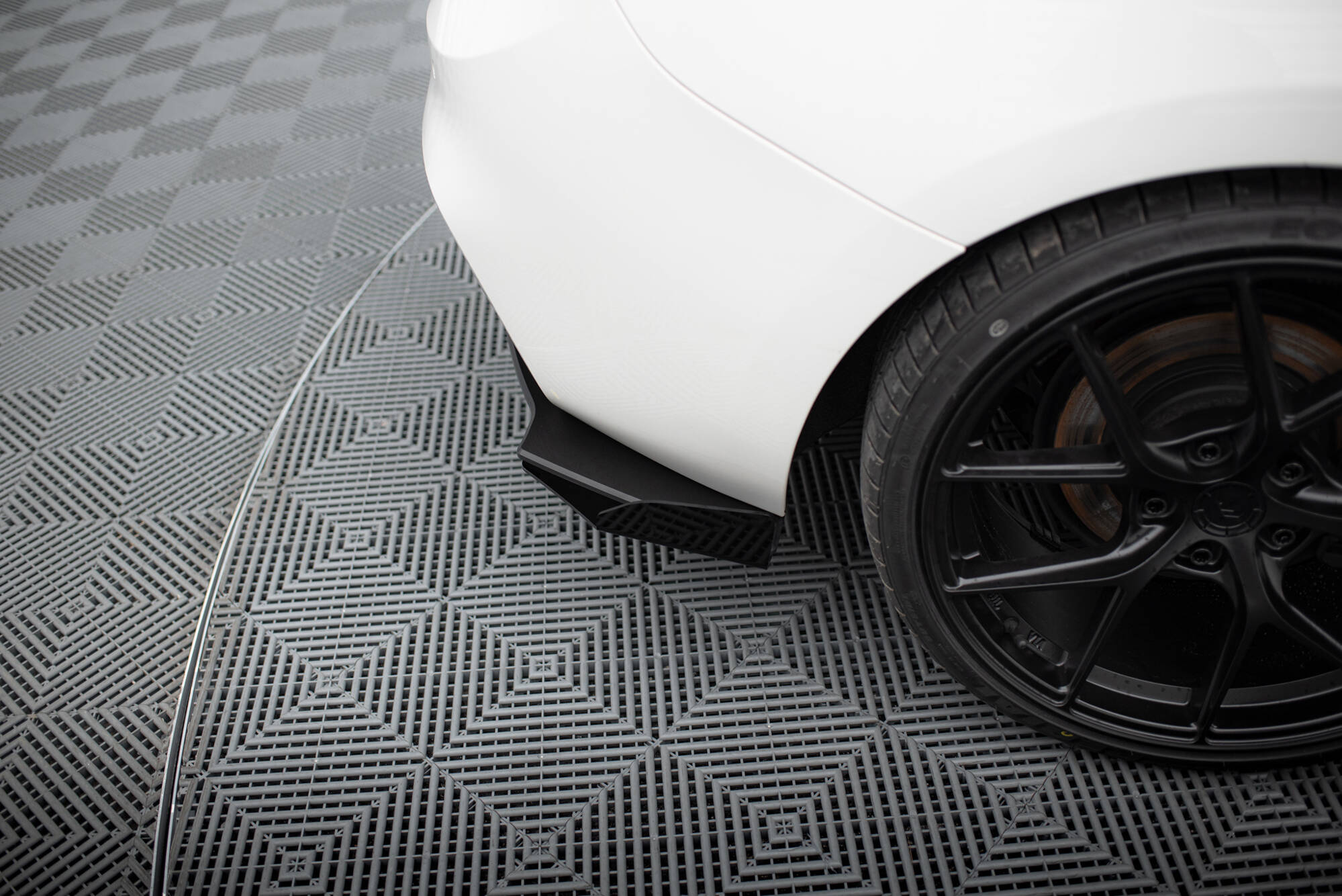 pol_po_Street-Pro-Rear-Side-Splitters-V-2-Flaps-for-BMW-1-F20-M140i-12170_6 pol_po_Street-Pro-Rear-Side-Splitters-V-2-Flaps-for-BMW-1-F20-M140i-12170_6