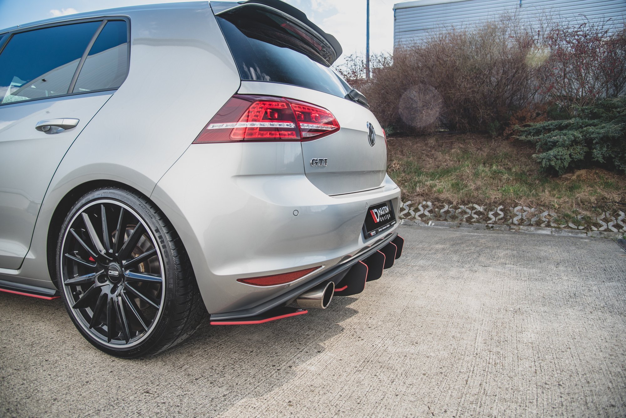 pol_po_Street-Pro-Rear-Side-Splitters-V-2-VW-Golf-7-GTI-9591_11 pol_po_Street-Pro-Rear-Side-Splitters-V-2-VW-Golf-7-GTI-9591_11