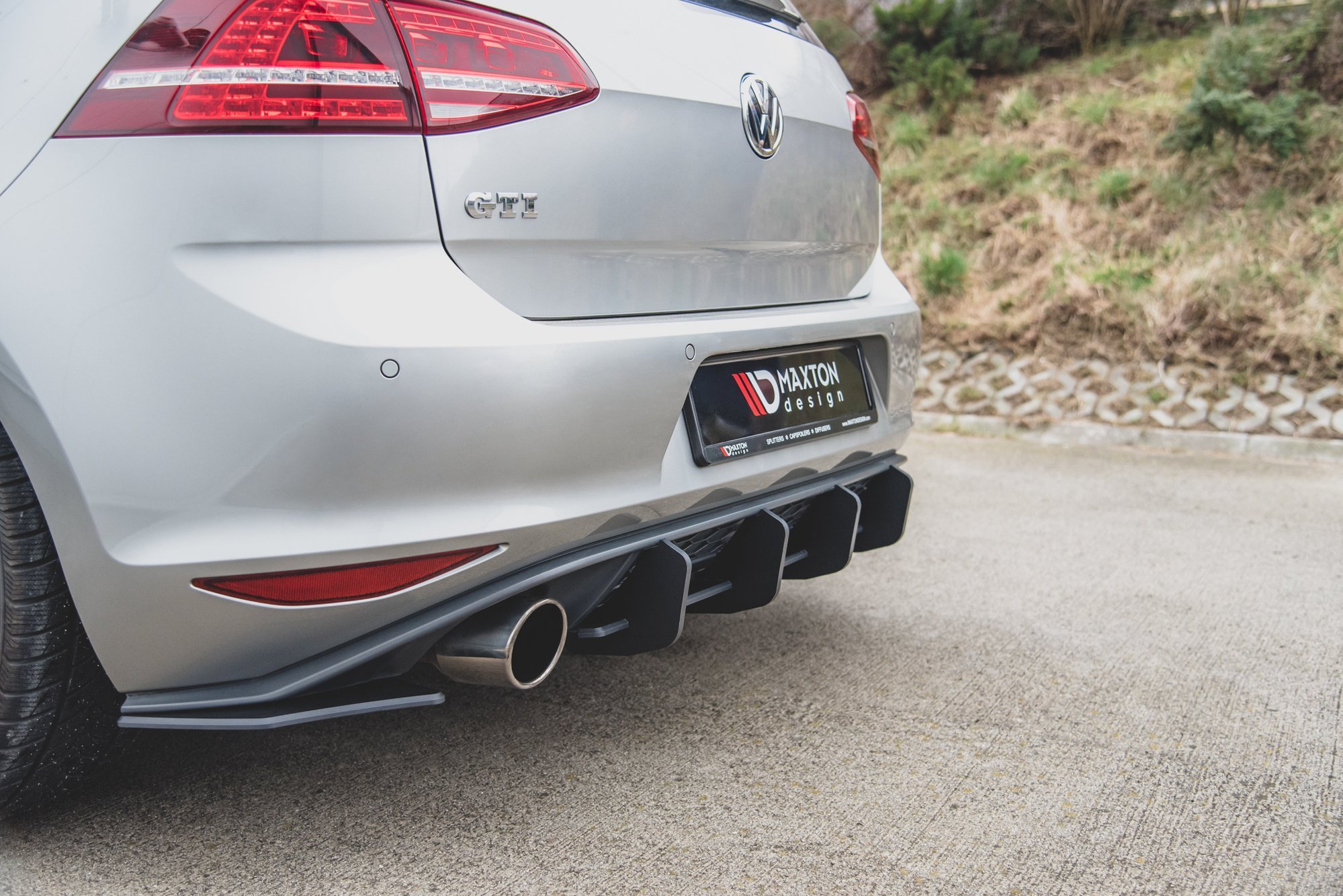 pol_po_Street-Pro-Rear-Side-Splitters-V-2-VW-Golf-7-GTI-9591_4 pol_po_Street-Pro-Rear-Side-Splitters-V-2-VW-Golf-7-GTI-9591_4