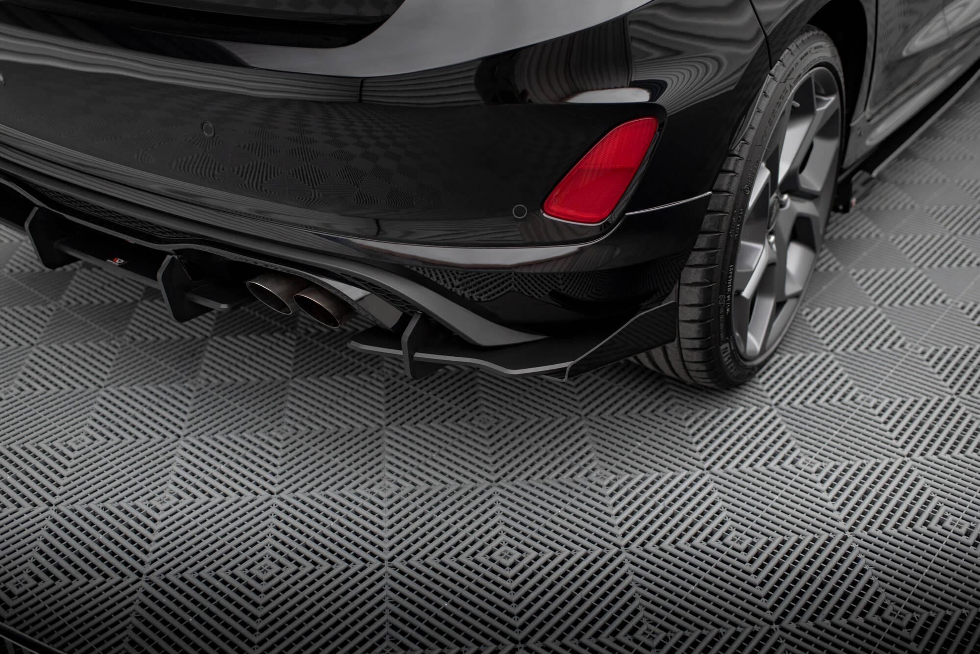 pol_po_Street-Pro-Rear-Valance-Flaps-Ford-Fiesta-Mk8-ST-10721_3 pol_po_Street-Pro-Rear-Valance-Flaps-Ford-Fiesta-Mk8-ST-10721_3