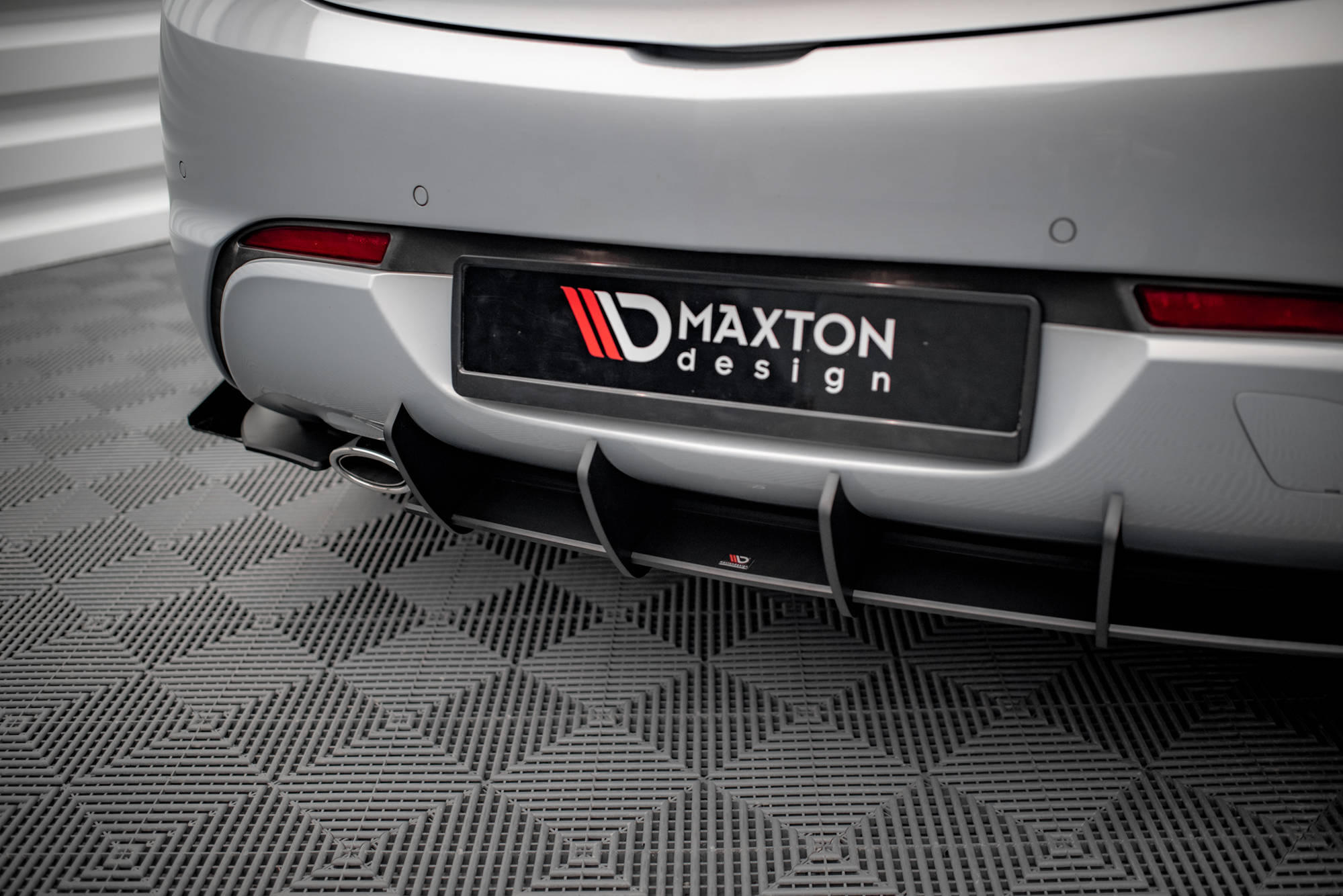 pol_po_Street-Pro-Rear-Valance-Flaps-Opel-Astra-GTC-OPC-Line-J-16038_8 pol_po_Street-Pro-Rear-Valance-Flaps-Opel-Astra-GTC-OPC-Line-J-16038_8