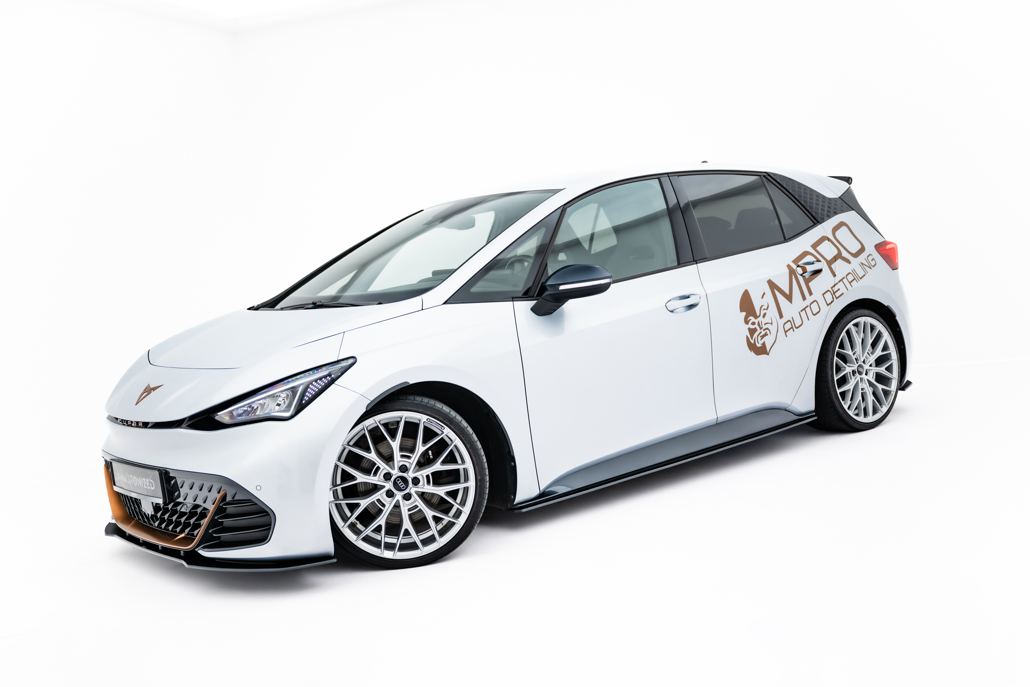 pol_po_Street-Pro-Side-Skirts-Diffusers-Cupra-Born-Mk1-23581_4 pol_po_Street-Pro-Side-Skirts-Diffusers-Cupra-Born-Mk1-23581_4