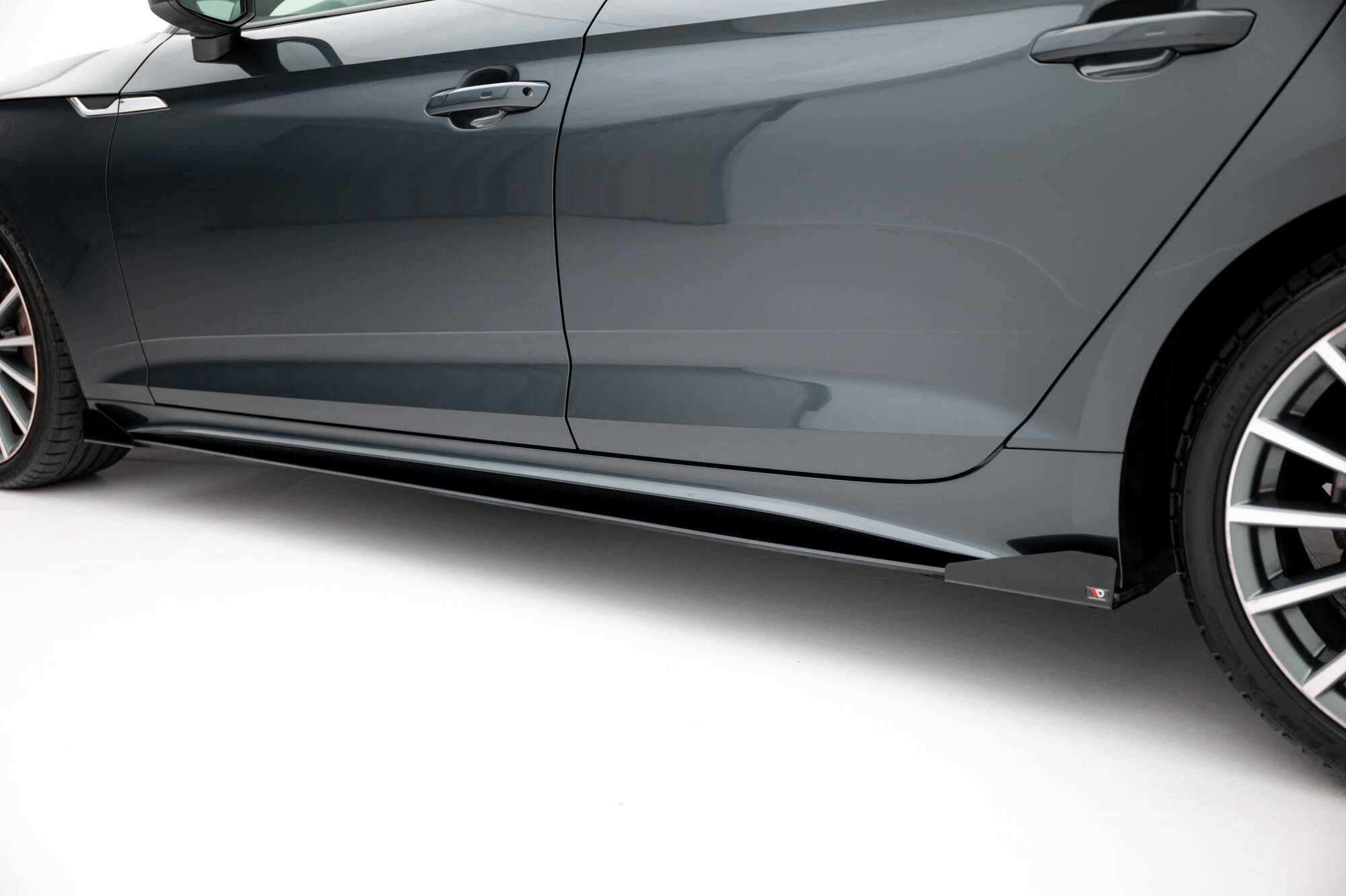pol_po_Street-Pro-Side-Skirts-Diffusers-Flaps-Audi-A5-Sportback-F5-Facelift-21469_4 pol_po_Street-Pro-Side-Skirts-Diffusers-Flaps-Audi-A5-Sportback-F5-Facelift-21469_4