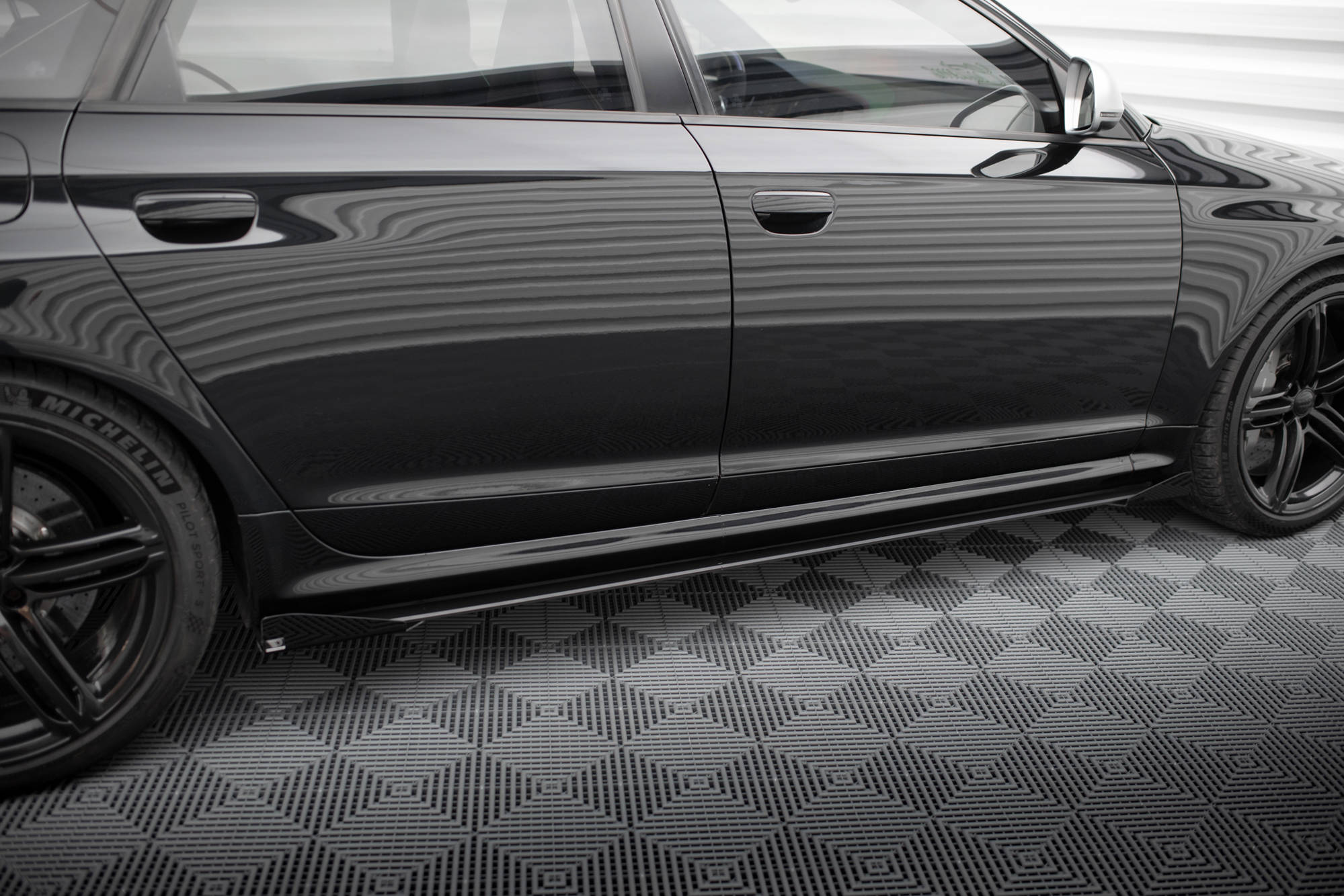 pol_po_Street-Pro-Side-Skirts-Diffusers-Flaps-Audi-RS6-Avant-C6-18430_4 pol_po_Street-Pro-Side-Skirts-Diffusers-Flaps-Audi-RS6-Avant-C6-18430_4