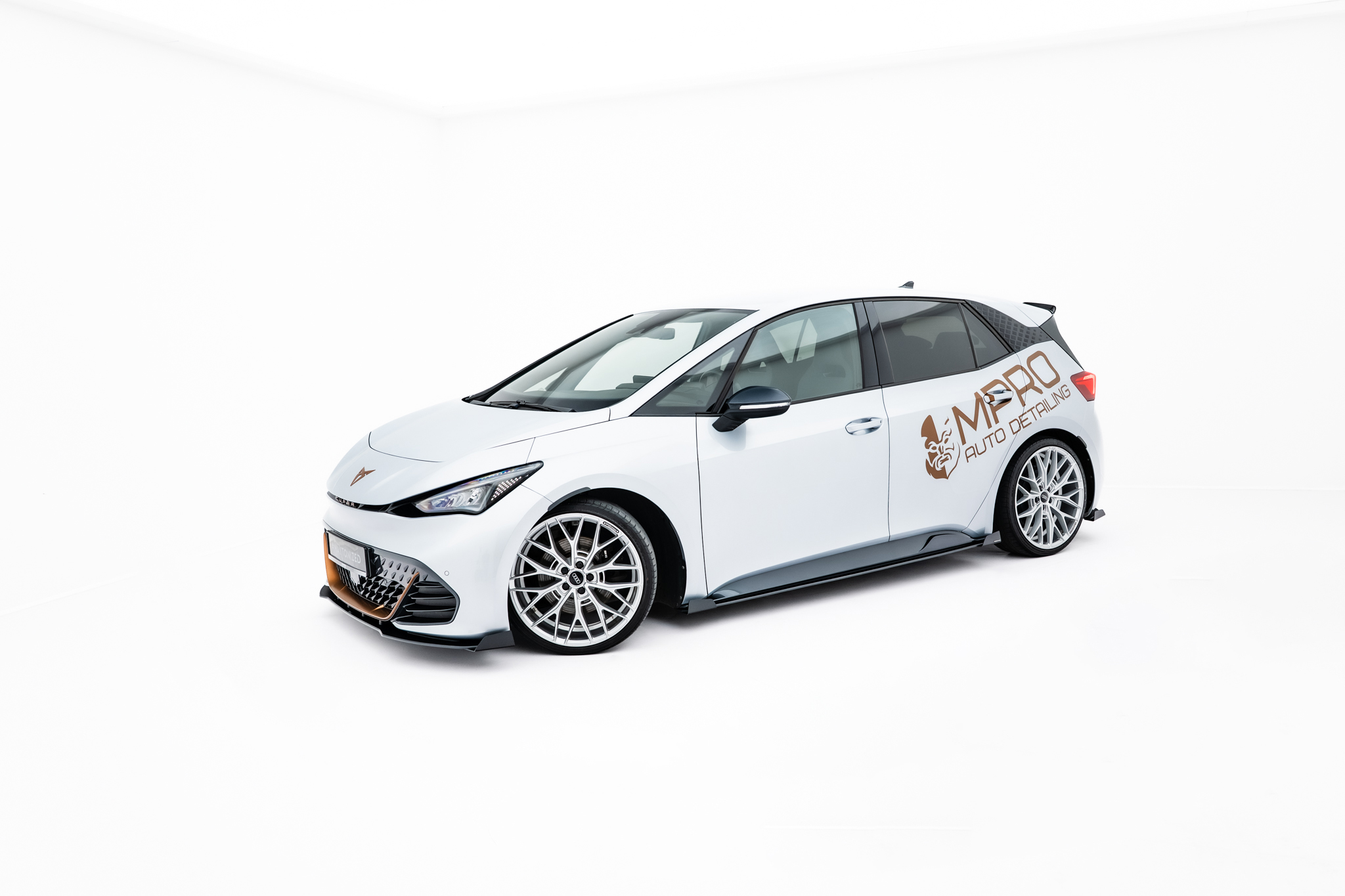 pol_po_Street-Pro-Side-Skirts-Diffusers-Flaps-Cupra-Born-Mk1-23582_7 pol_po_Street-Pro-Side-Skirts-Diffusers-Flaps-Cupra-Born-Mk1-23582_7