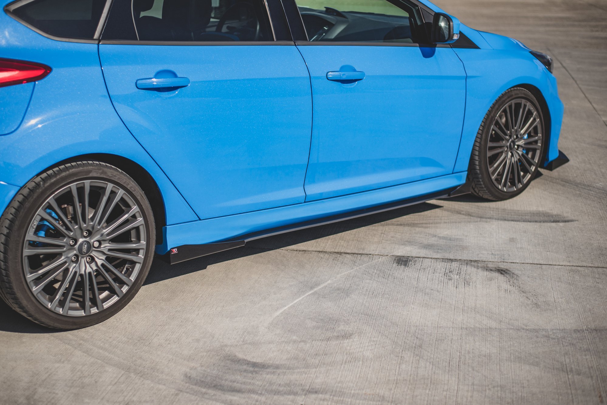 pol_po_Street-Pro-Side-Skirts-Diffusers-Flaps-Ford-Focus-RS-Mk3-11950_5 pol_po_Street-Pro-Side-Skirts-Diffusers-Flaps-Ford-Focus-RS-Mk3-11950_5