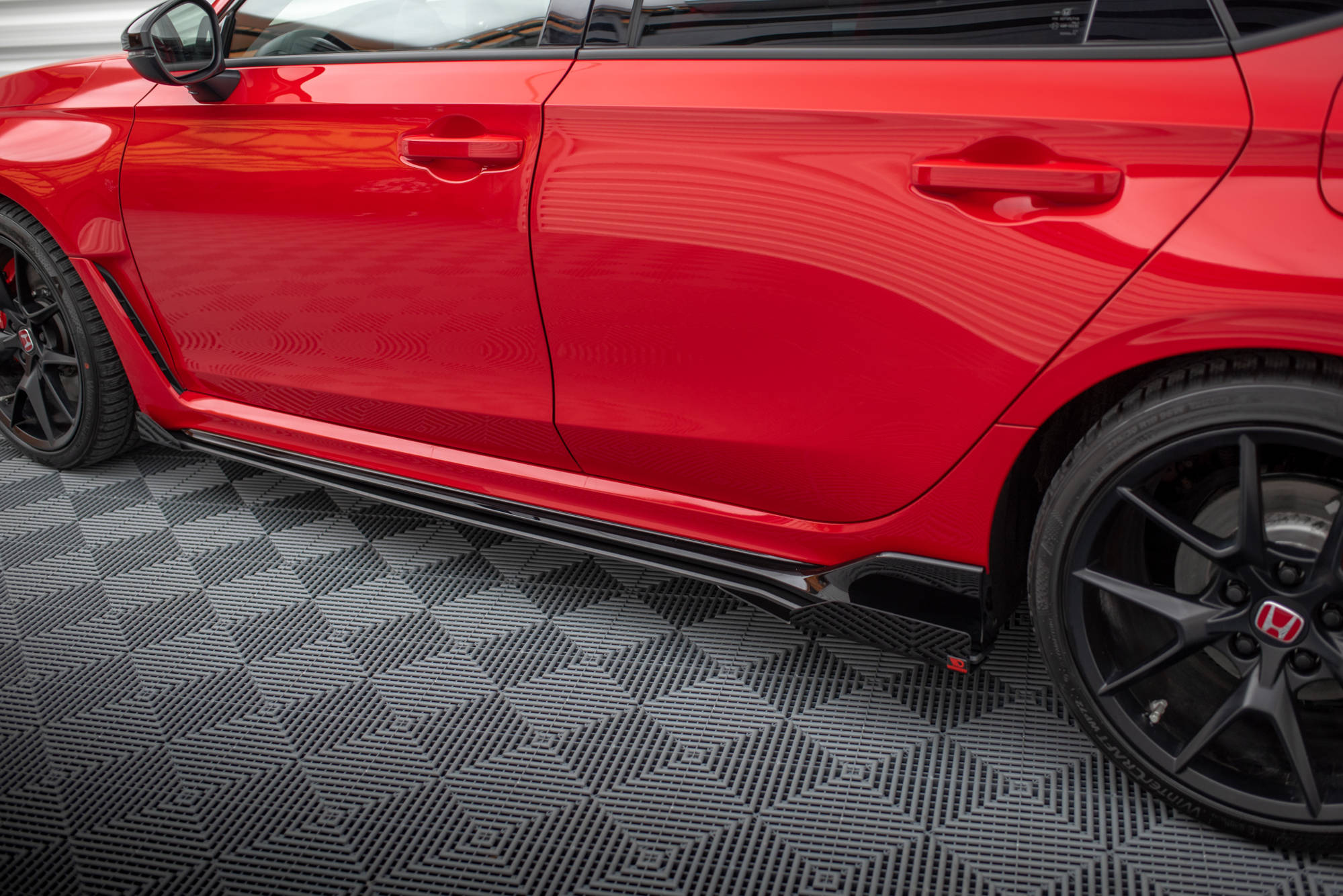 pol_po_Street-Pro-Side-Skirts-Diffusers-Flaps-Honda-Civic-Type-R-Mk-11-18828_5 pol_po_Street-Pro-Side-Skirts-Diffusers-Flaps-Honda-Civic-Type-R-Mk-11-18828_5