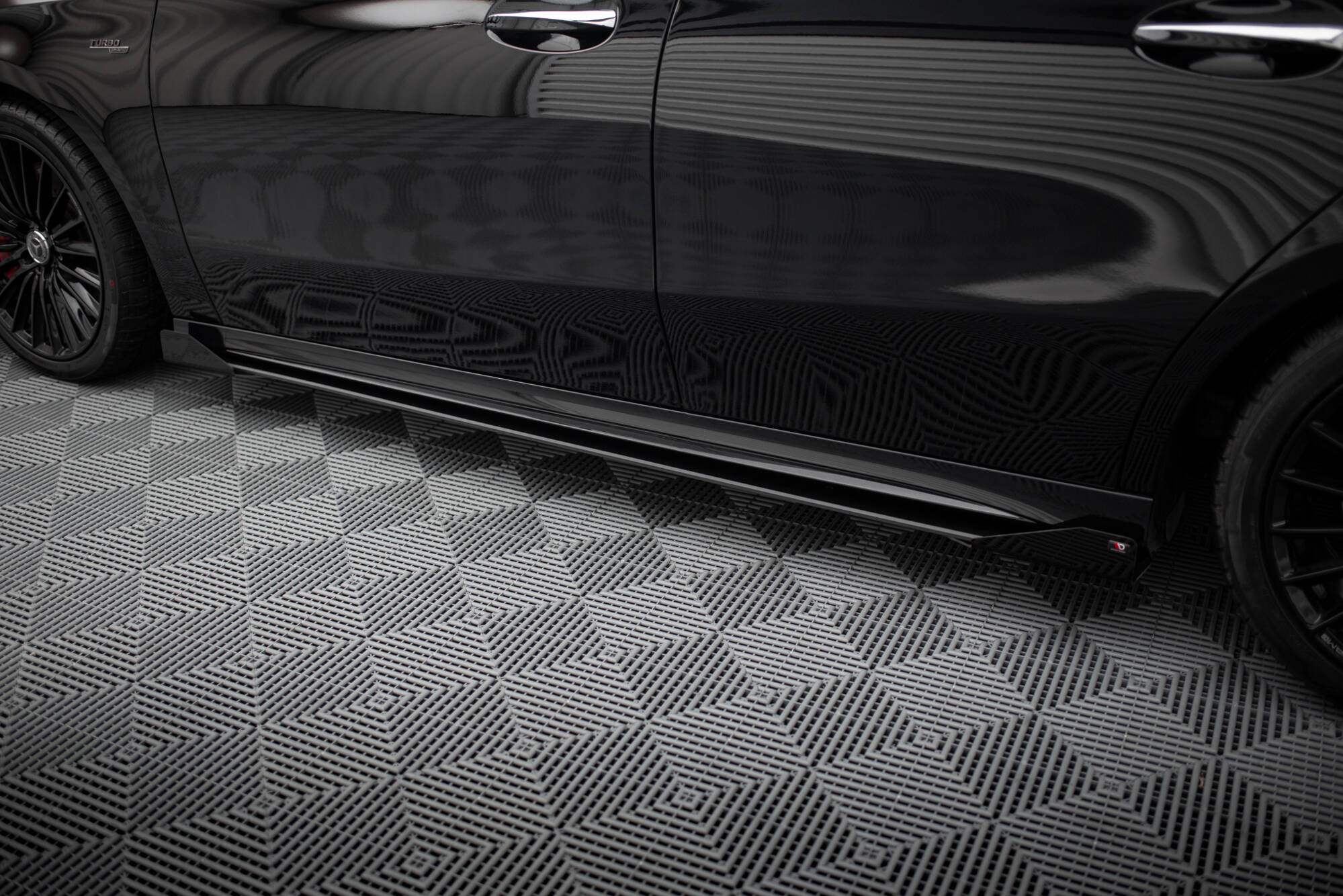 pol_po_Street-Pro-Side-Skirts-Diffusers-Flaps-Mercedes-AMG-A35-W177-Facelift-19922_3 pol_po_Street-Pro-Side-Skirts-Diffusers-Flaps-Mercedes-AMG-A35-W177-Facelift-19922_3